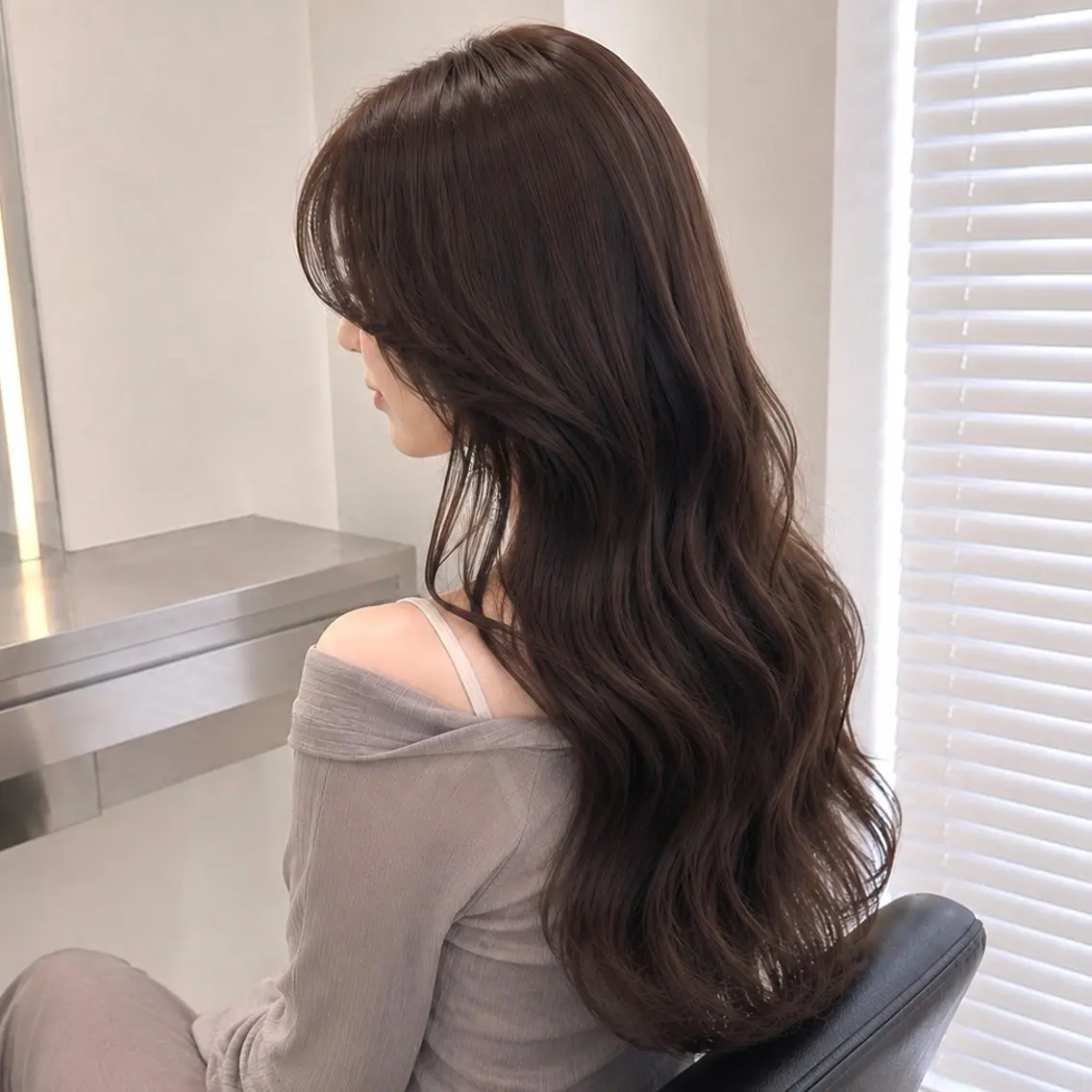 ロング カラー ブリーチ ブラウンカラー 透明感カラー ブリーチなしカラー ヘアカラー 韓国系支持率No.1 レイヤー特化/きょうのヘアスタイル