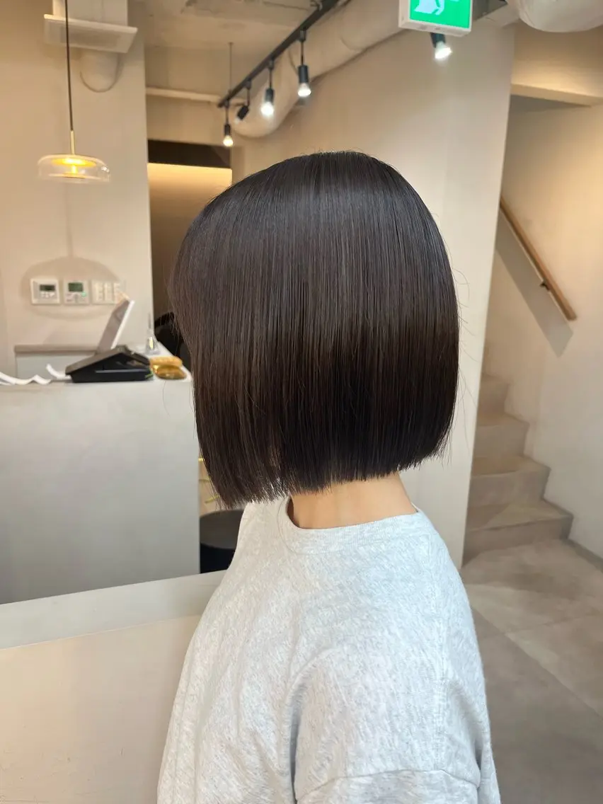 ミディアム カラー 似合わせカット 草野 圭音のヘアスタイル