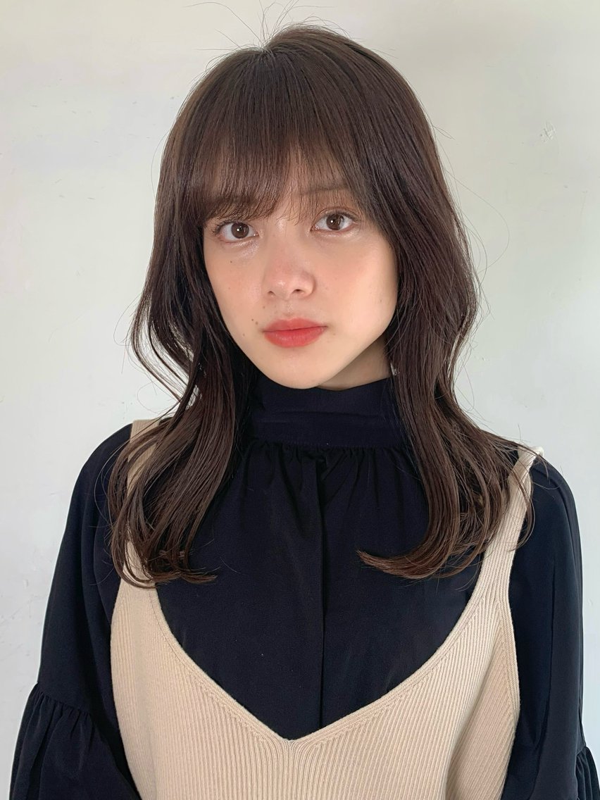 ロング 米澤 由衣のヘアスタイル