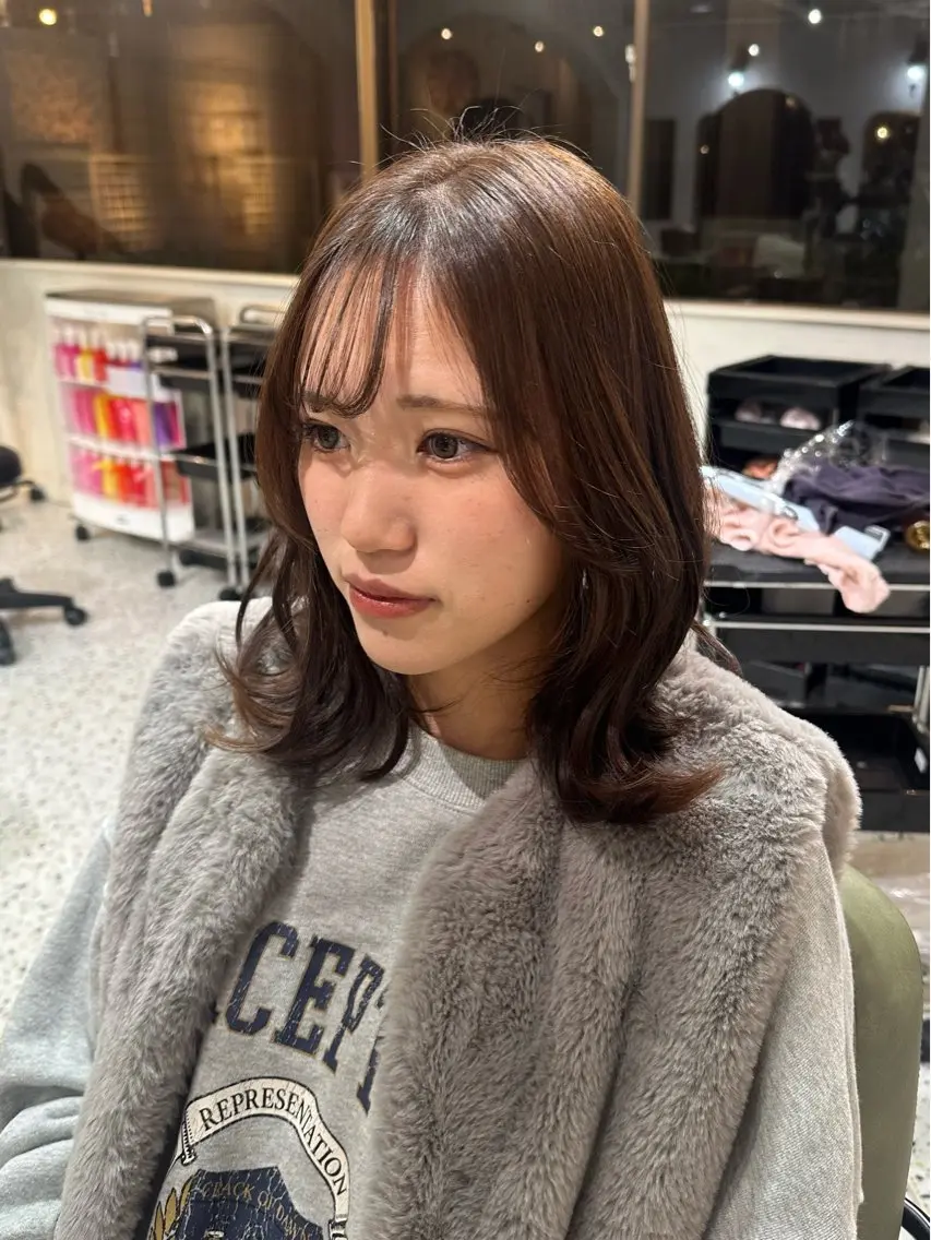 ミディアム カラー 加藤 優花のヘアスタイル