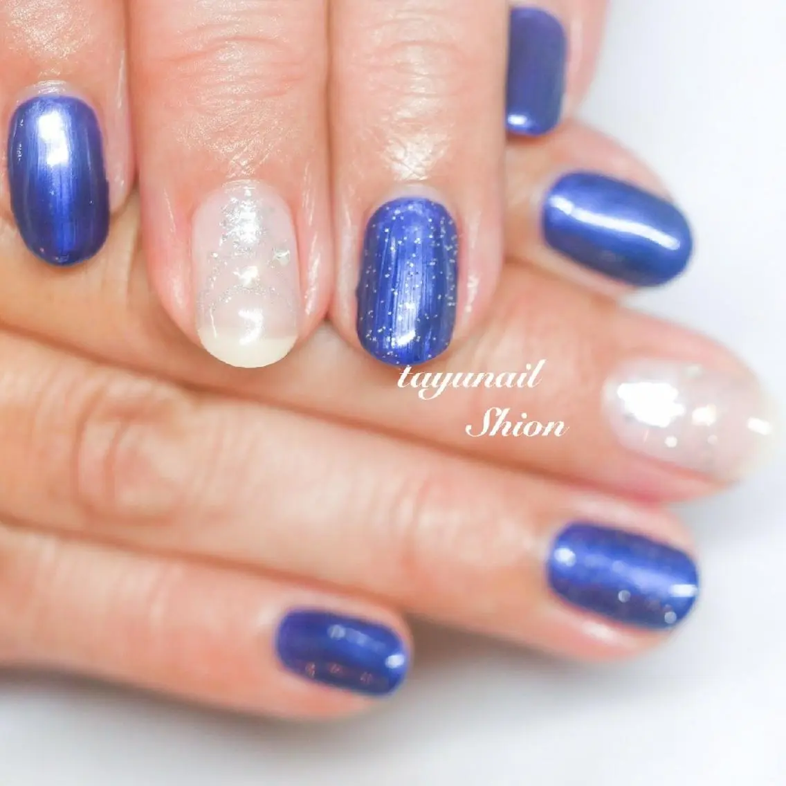 ネイル アートネイル ブルー ジェルネイル キラキラネイル ラメ(グリッター) ネイルサロン 【たゆnail】のネイルデザイン