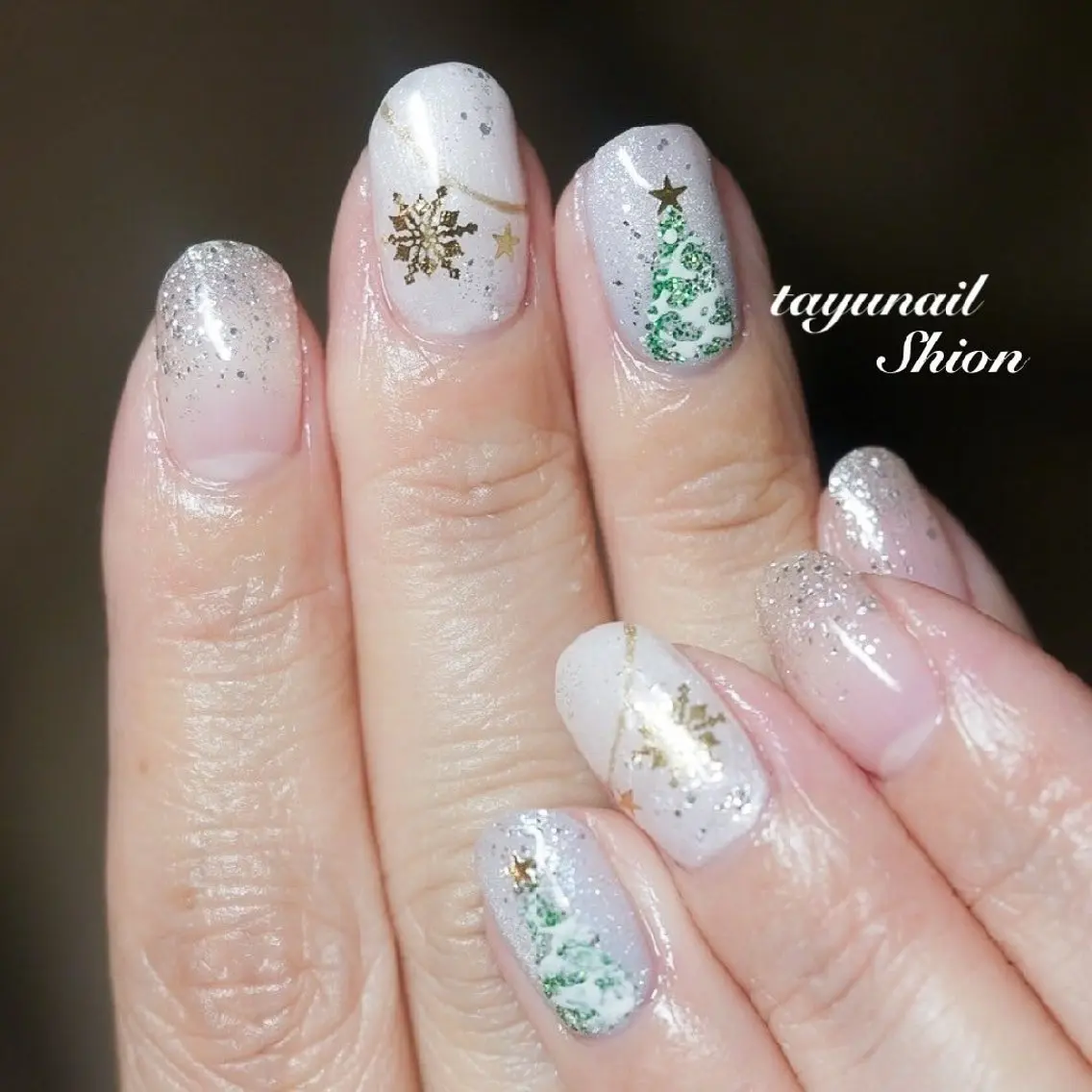 ネイル アートネイル ジェルネイル パラジェル ホワイト 冬ネイル ネイルサロン 【たゆnail】のネイルデザイン