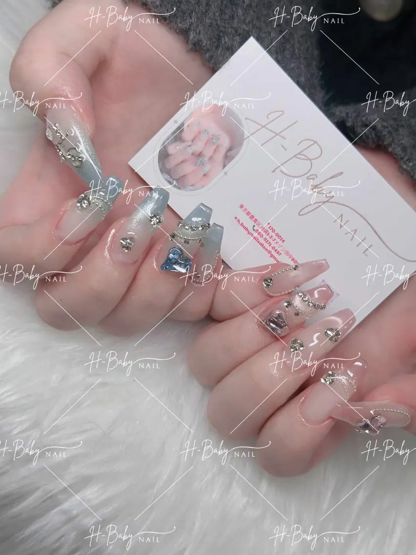 ネイル オーロラネイル フレンチネイル ジェルネイル ハロウィン キラキラネイル ハンドネイル H.baby Nail Salonのネイルデザイン