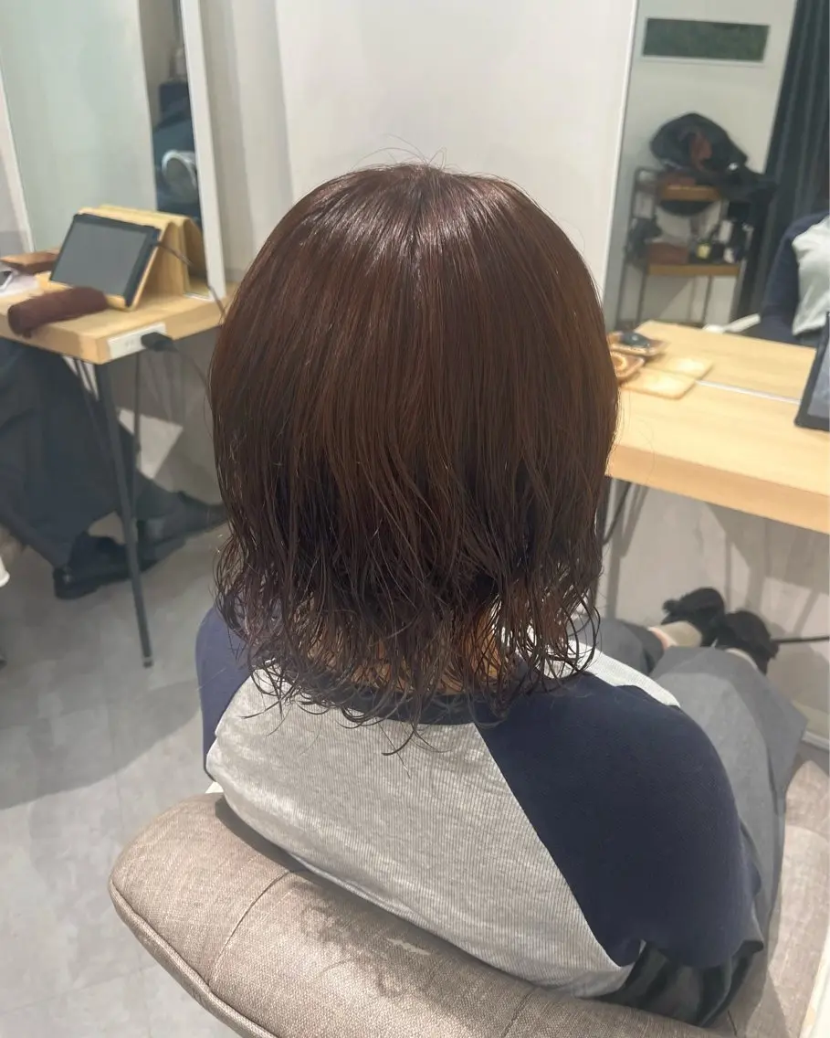 ミディアム カラー パーマ ボブレイヤー ミディアムパーマ ブリーチ ブラウンカラー 透明感カラー ヘアカラー トリートメント sayuri/心斎橋 /ハイトーンカラーのヘアスタイル