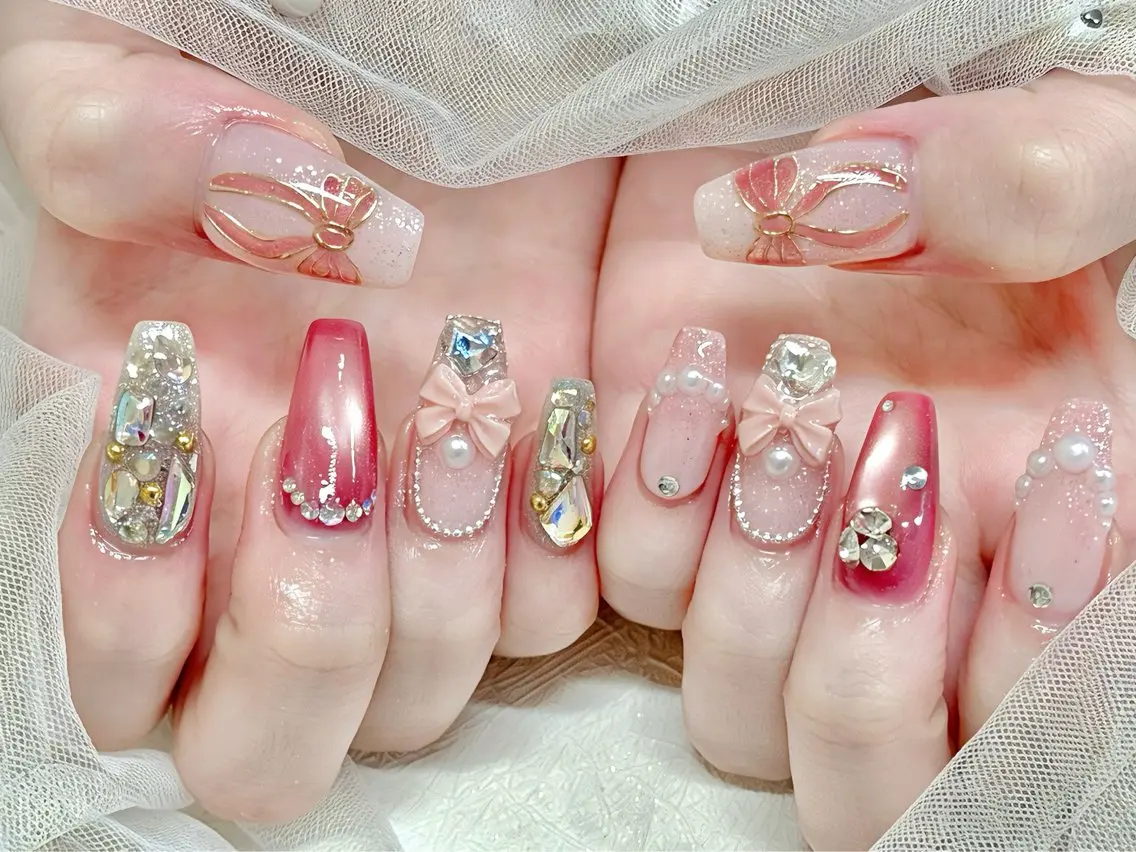 ネイル Luna K.のネイルデザイン