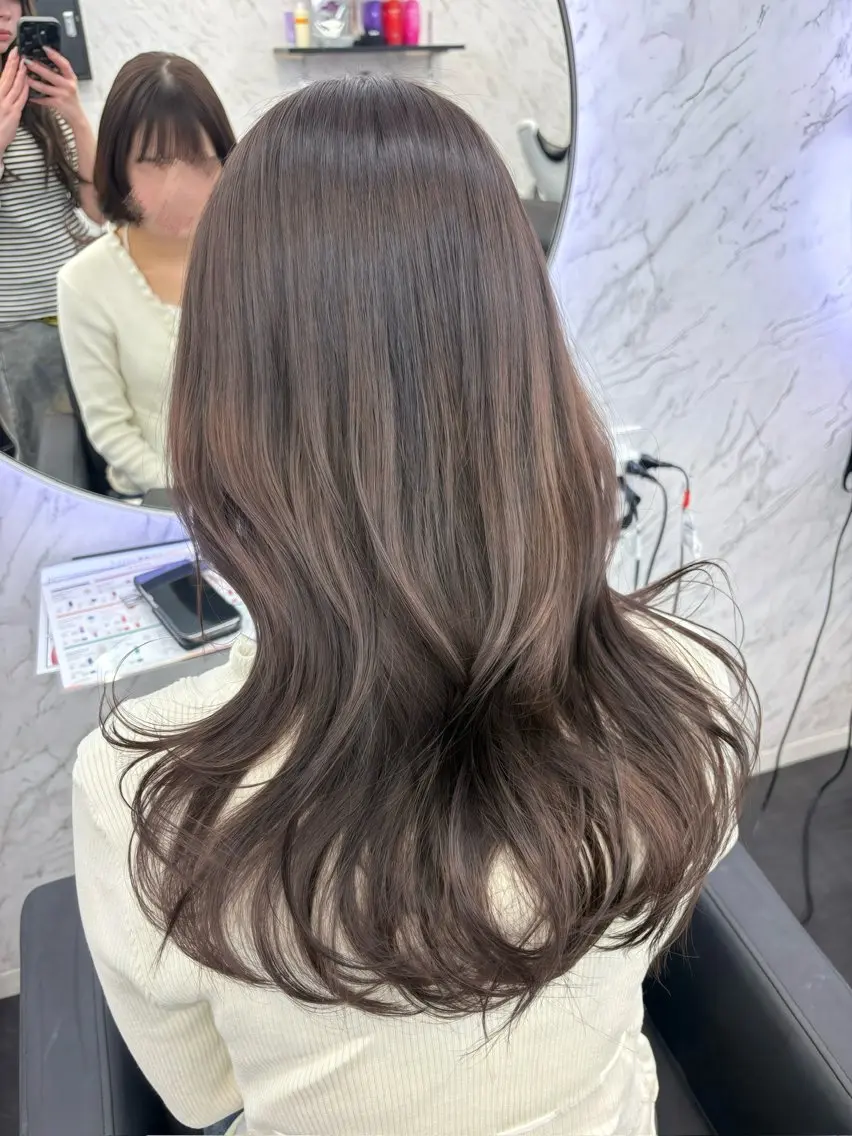 ロング カラー ショコラグレージュ グレージュ カット ヘアカラー 韓国ヘア🎀 /♡𝓝𝓸𝓪♡のヘアスタイル