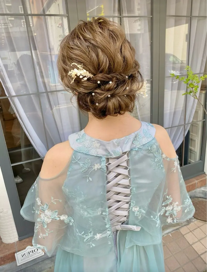 ロング ヘアアレンジ Amour Akala.hkのヘアスタイル