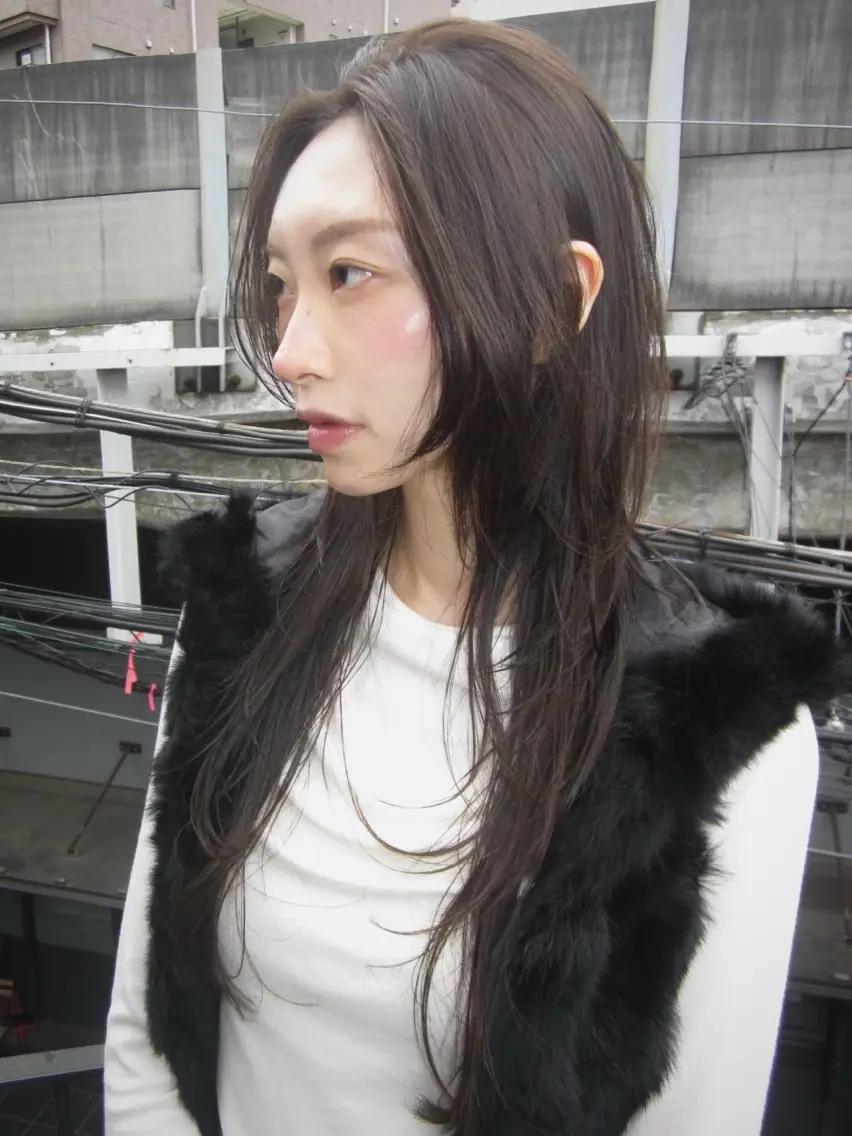 カラー 透明感カラー ヘアカラー 新庄 樺乃のヘアスタイル