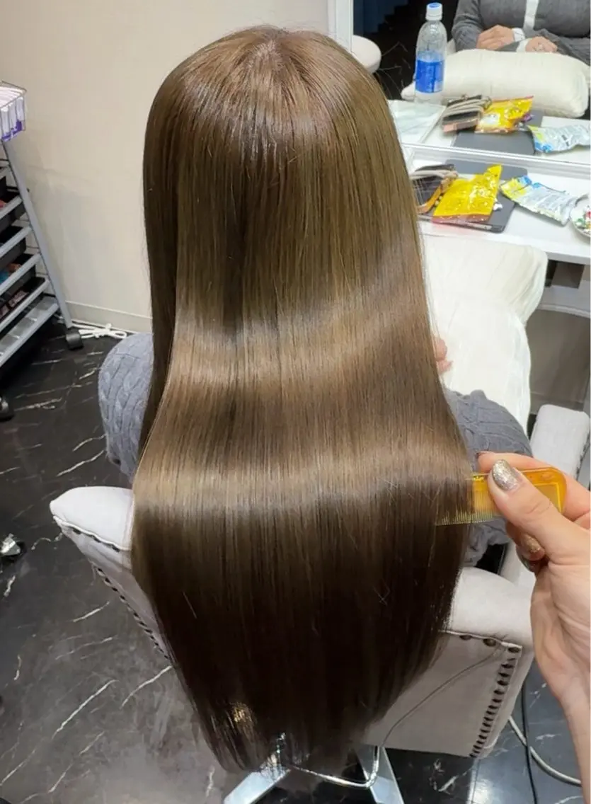 ロング ヘアカラー 白川 敬登のヘアスタイル