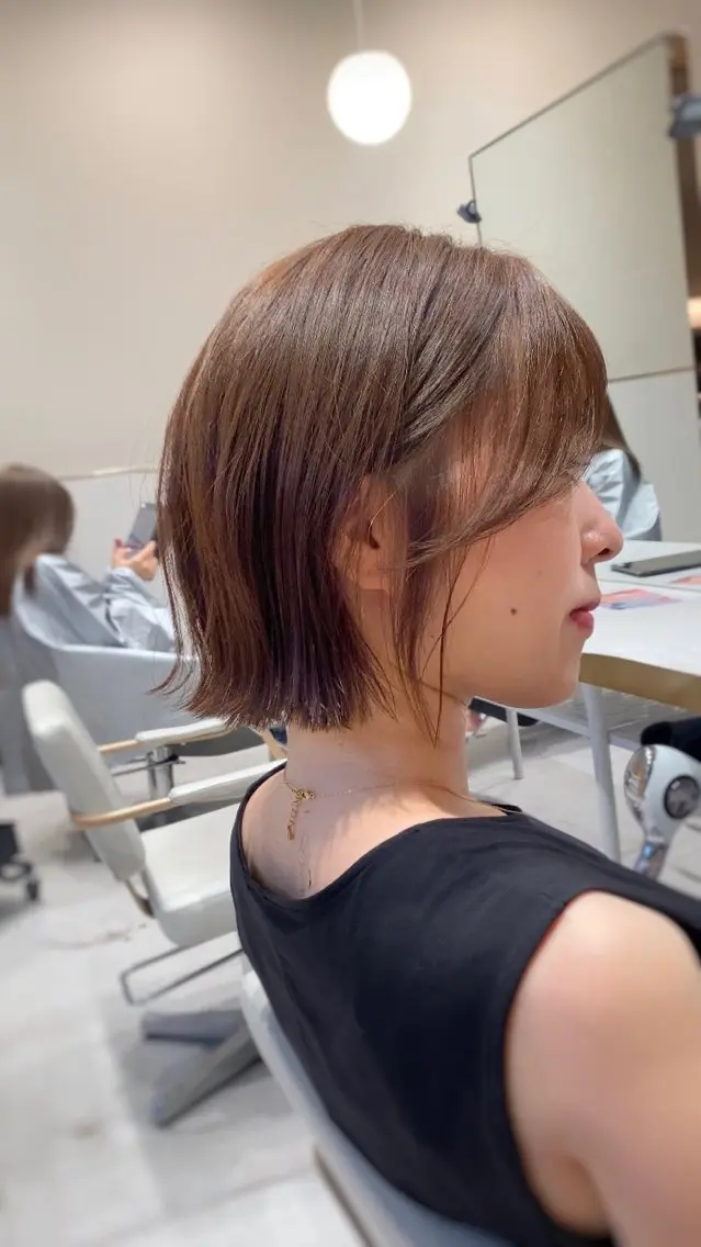 ミディアム カラー パーマ ヘアアレンジ ボブレイヤー アッシュ ブラウンカラー グレージュ パープルカラー カット ヘアカラー トリートメント ヘアセット 小野寺瑞希 /最小顔カットのヘアスタイル