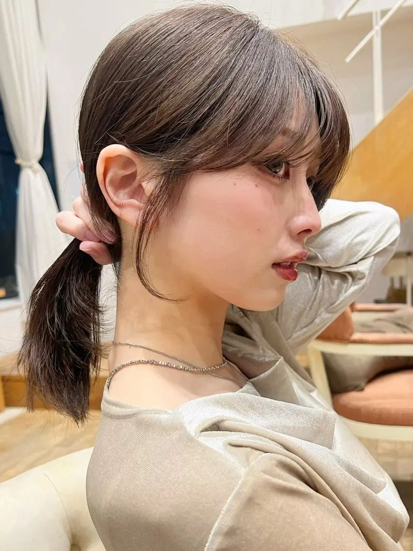ミディアム カラー ブリーチ 透明感カラー ブリーチなしカラー デート レイヤーカット カット ヘアカラー トリートメント 望月威吹/表参道/レ イヤー/透明感カラーのヘアスタイル