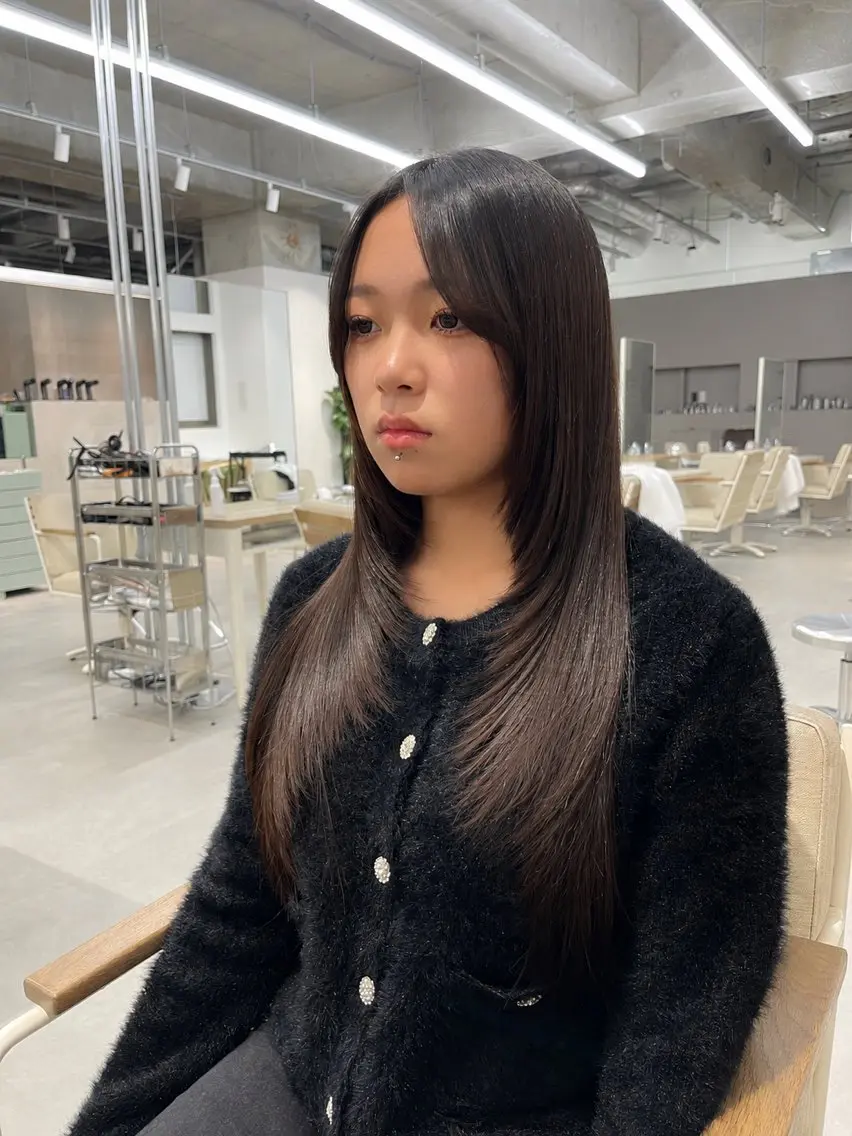ロング 遠藤 麻衣のヘアスタイル