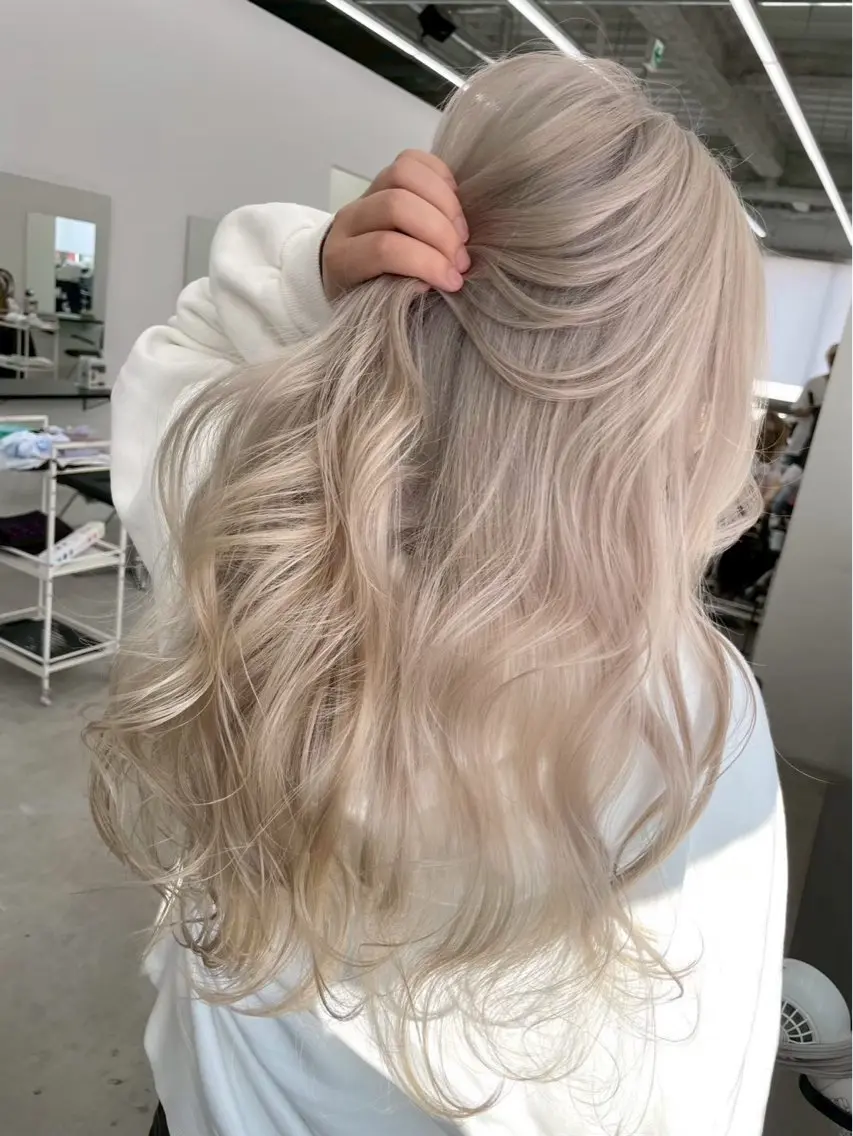 ロング カラー ブリーチ ハイトーンカラー ヘアカラー Kazuki/名古屋 ブリーチ/髪質改善のヘアスタイル