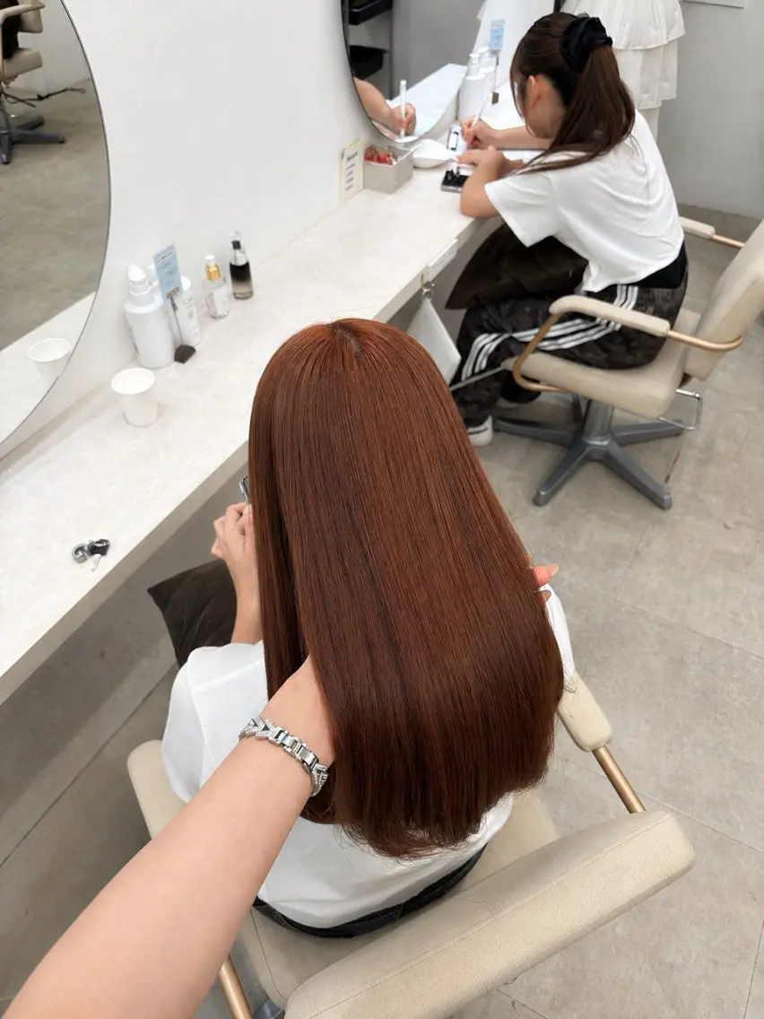 ロング カラー ブリーチ ブリーチなしカラー Core茶屋町 HINATAのヘアスタイル
