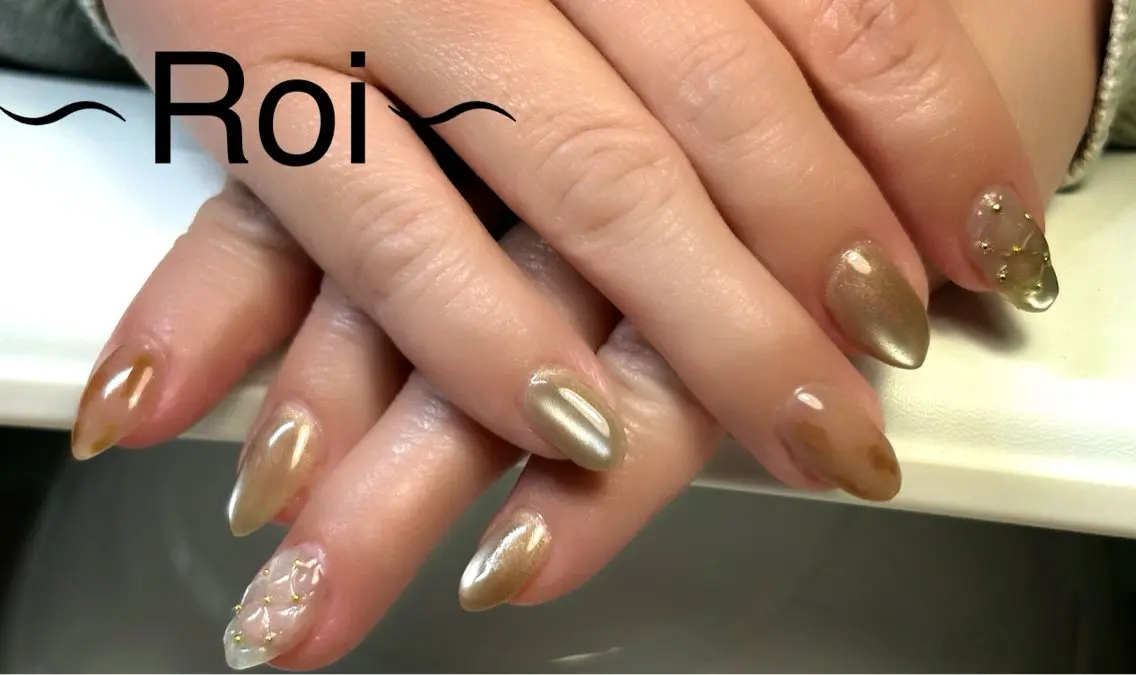 ネイル ニュアンスネイル ネイルサロン Roiのネイルデザイン