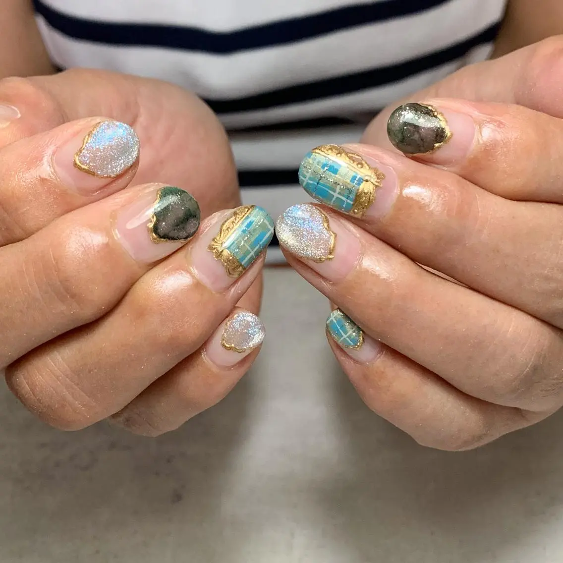 ネイル ハンドネイル FIORITURA aiのネイルデザイン