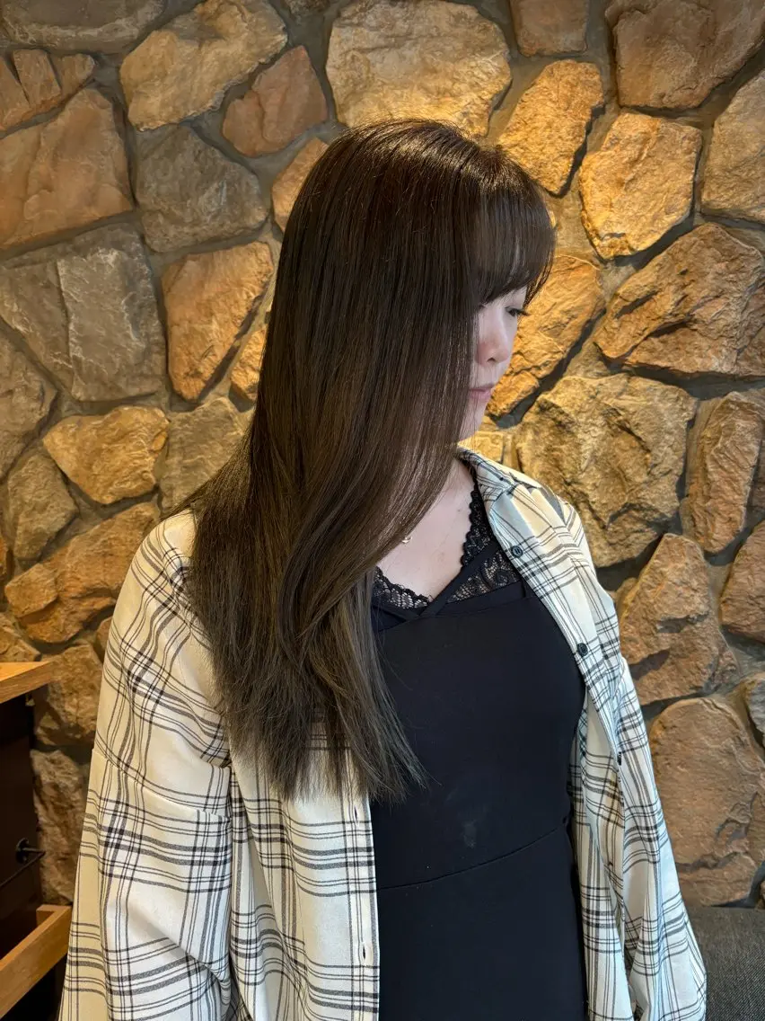 ロング ヘアカラー トリートメント 小玉 唯依のヘアスタイル