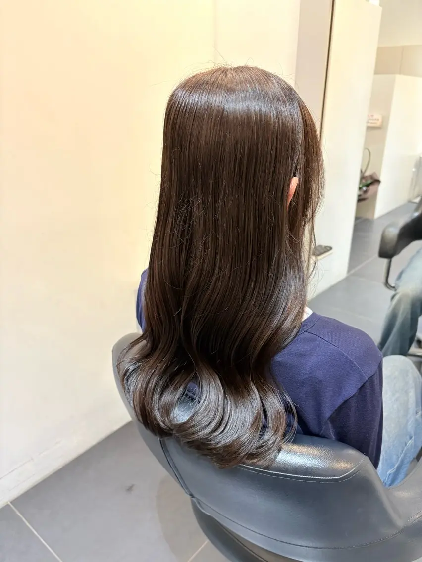 ロング アッシュ アッシュブラウン 透明感color あやののヘアスタイル