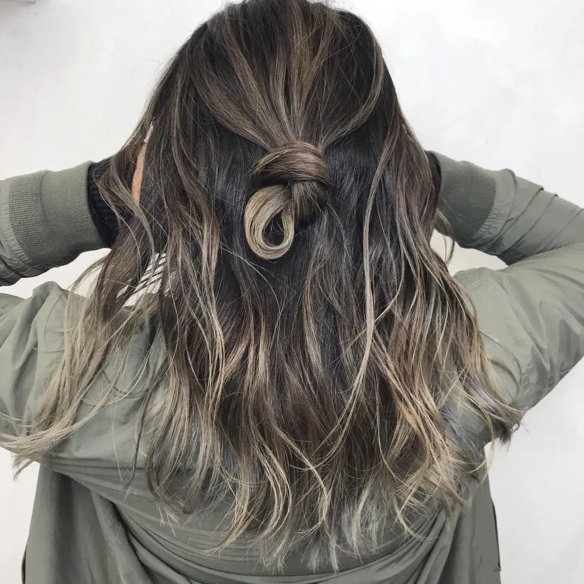 ロング カラー LUSTRE クロサワのヘアスタイル