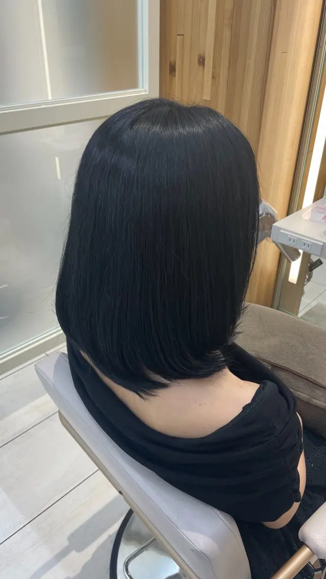 ミディアム ヘアカラー 小内 亮吾のヘアスタイル
