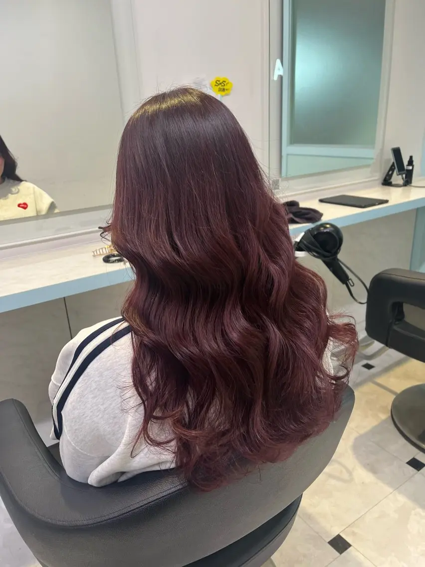 ロング カラー ヘアカラー ブリーチカラー 🩵MIZUKIのヘアスタイル