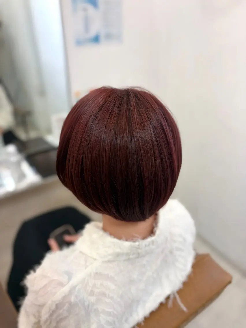 ショート カラー レッドカラー カット ヘアカラー あいみ ♬.*ﾟのヘアスタイル