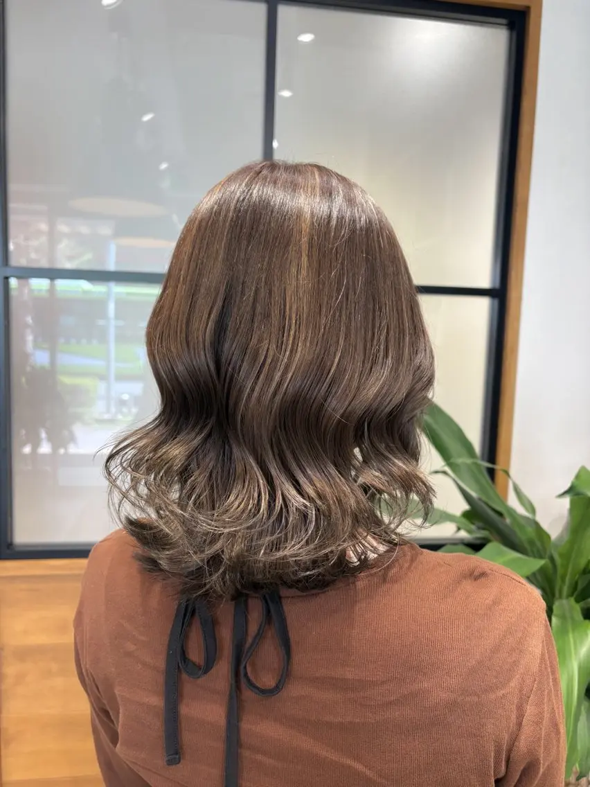ミディアム ボブ 顔周りカット ハイライト 髪質改善 レイヤーカット といだなぎさ /エクステ🩶のヘアスタイル