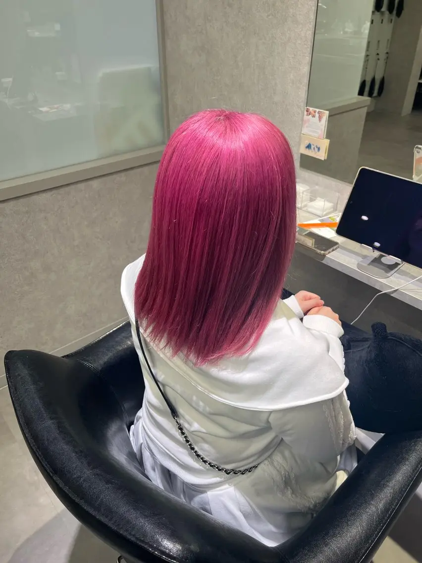 ミディアム カラー ブリーチ Sol / chika🪽のヘアスタイル