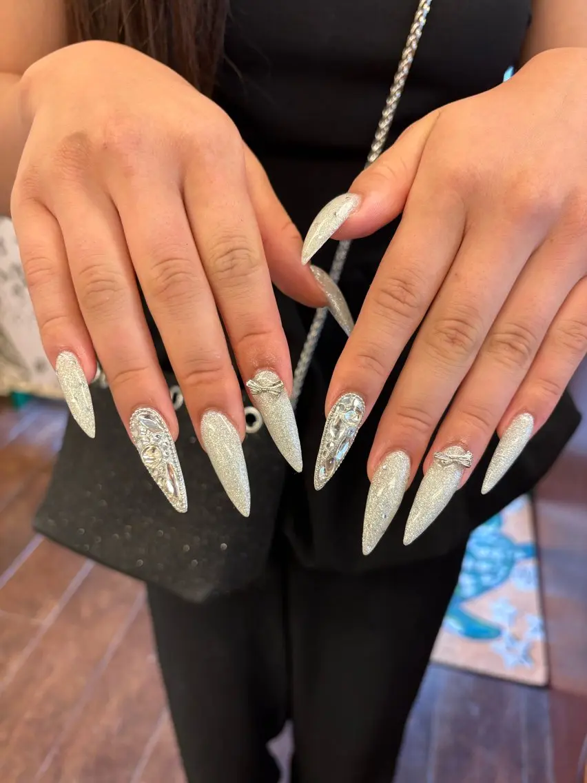 ネイル ハンドネイル AMI 美フォルムネイルのネイルデザイン