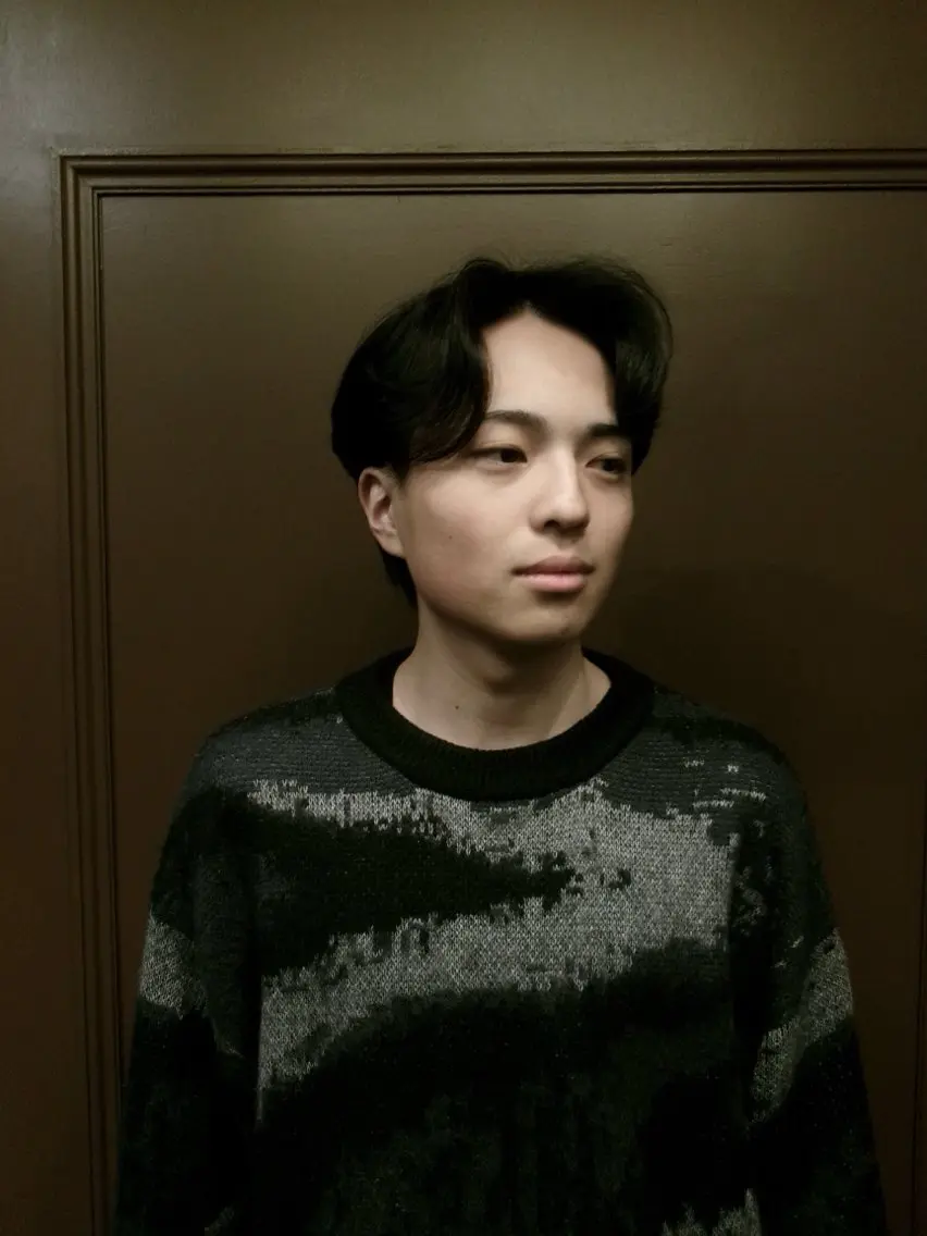 メンズ センターパート メンズパーマ 窪田 力也のヘアスタイル
