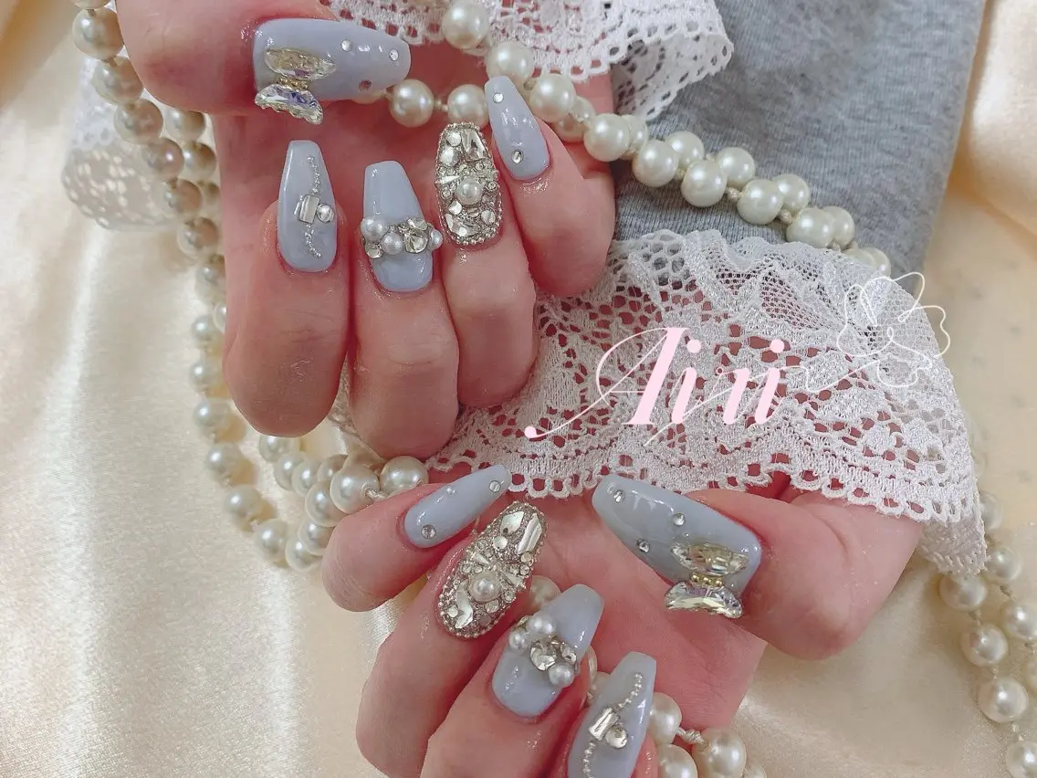 ネイル 桜ネイル フットネイル ジェルネイル ラメ(グリッター) ラメグラデーション ハンドネイル ネイルサロンAiri 長さ出し·シンプルのネイルデザイン