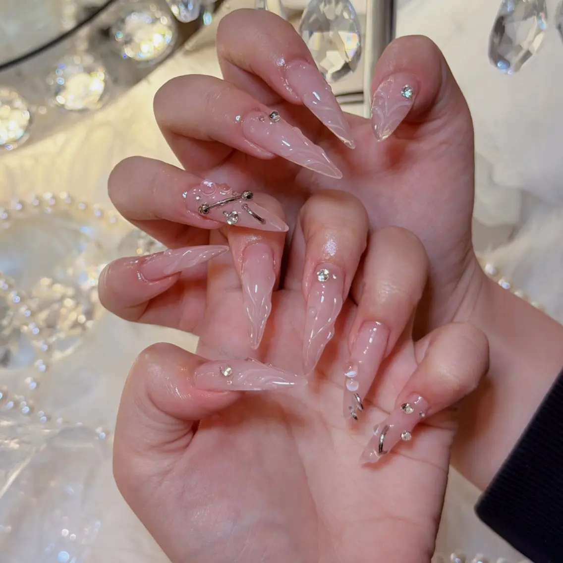 ネイル オーロラネイル 長さ出し フラッシュネイル フレンチネイル ジェルネイル ハンドネイル ハンドケア CiCi Nail Salonのネイルデザイン
