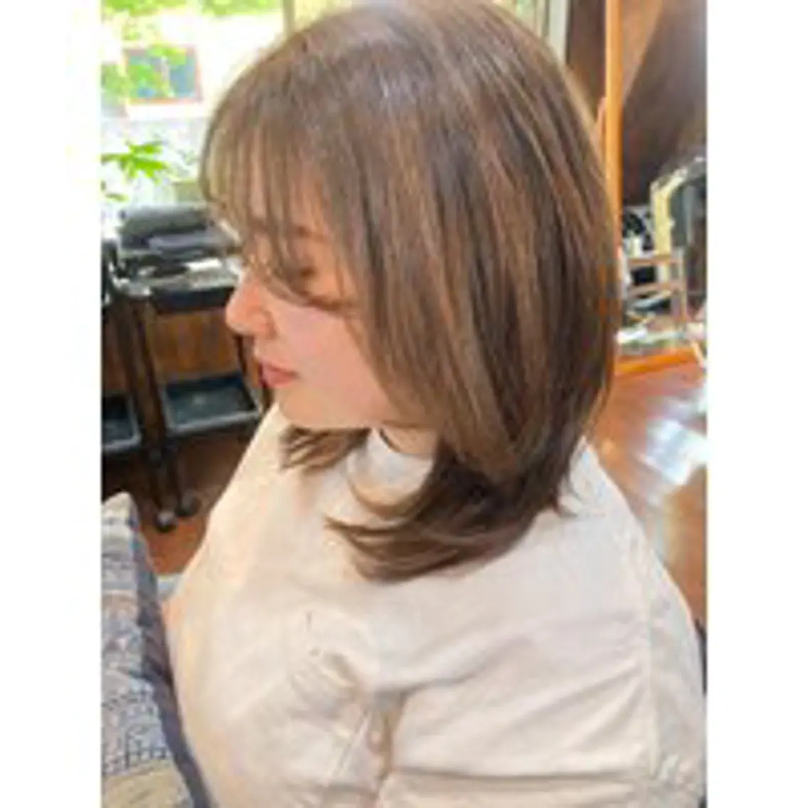 ミディアム カット トリートメント 飯田 仁美のヘアスタイル