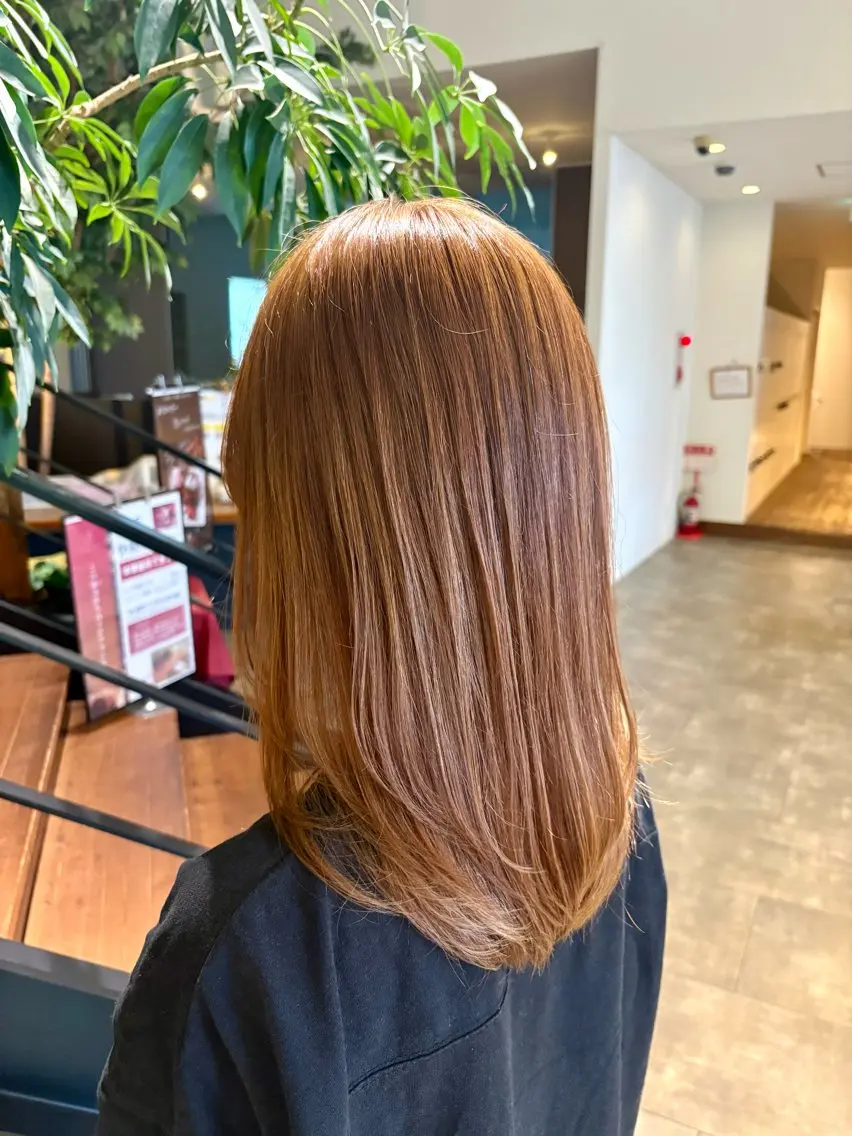 セミロング カラー ヘアカラー トリートメント 高橋 乙葉のヘアスタイル