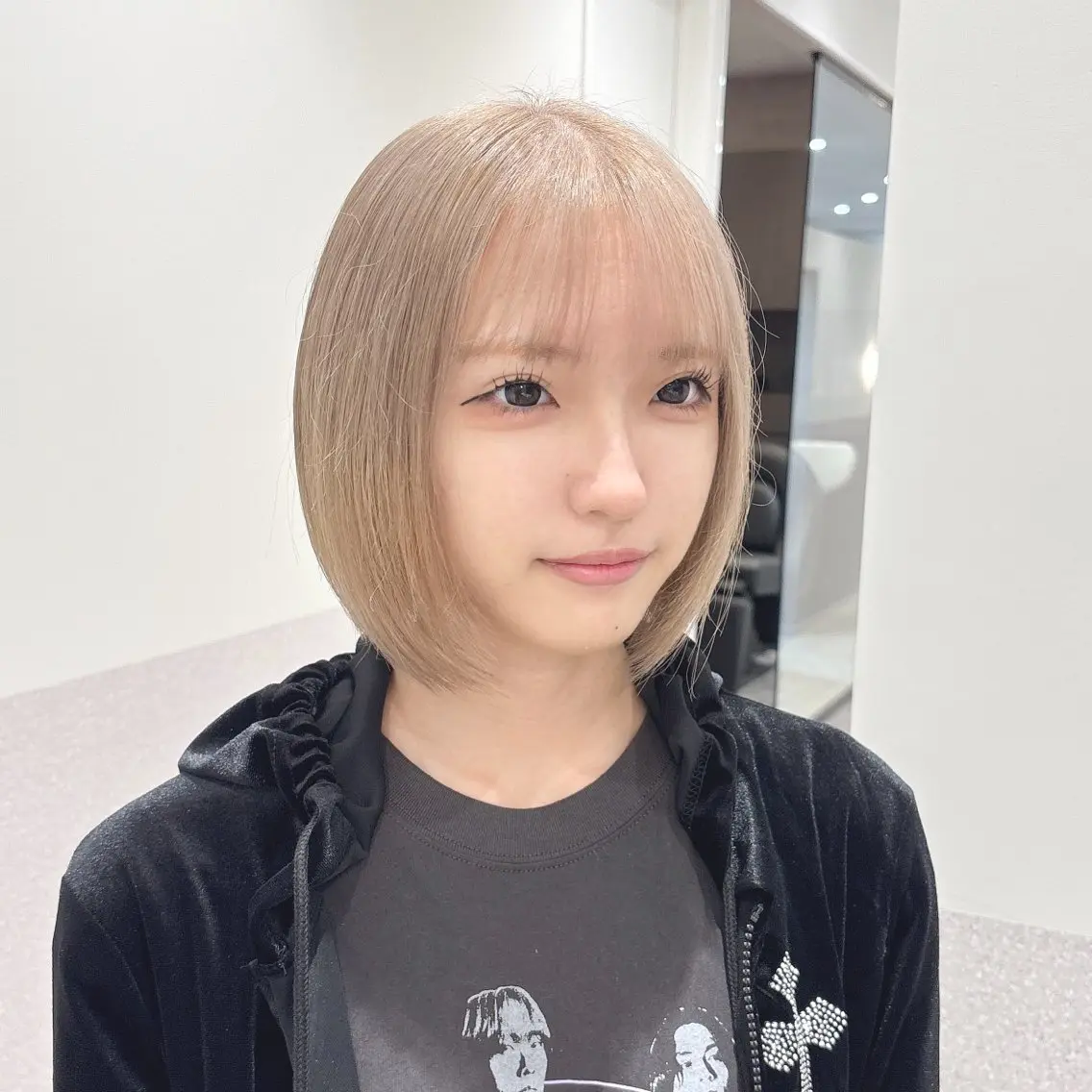 ショート カラー ヘアカラー トリートメント 🩵ブリーチカラー MIORI🩵のヘアスタイル