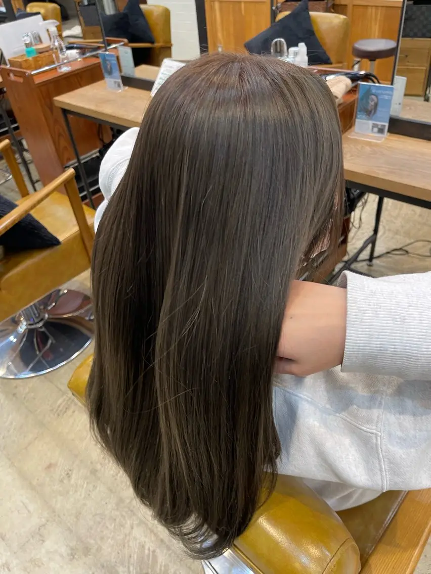 骨格矯正カット+外国人風透けカラー(スローカラー)の写真