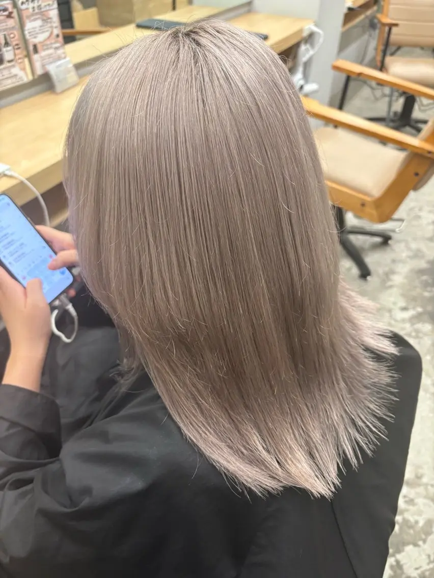 カラー ヘアカラー Libero 柏 あつきのヘアスタイル