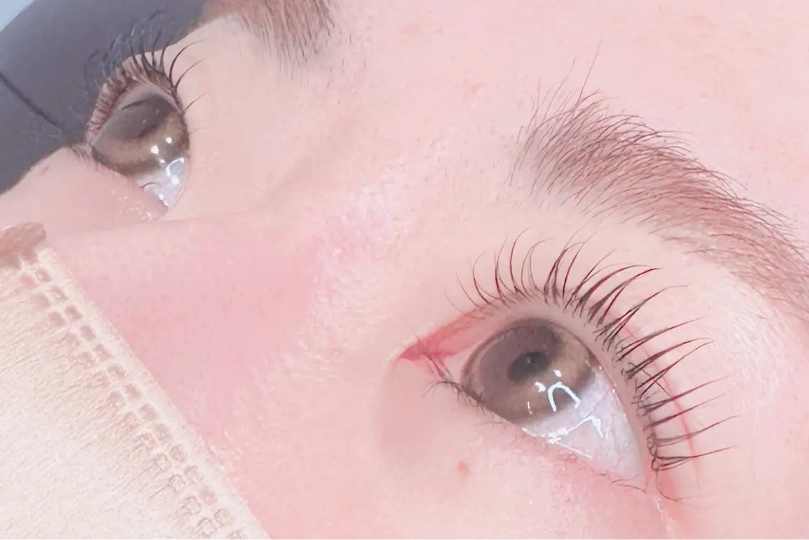パリジェンヌラッシュリフトの写真