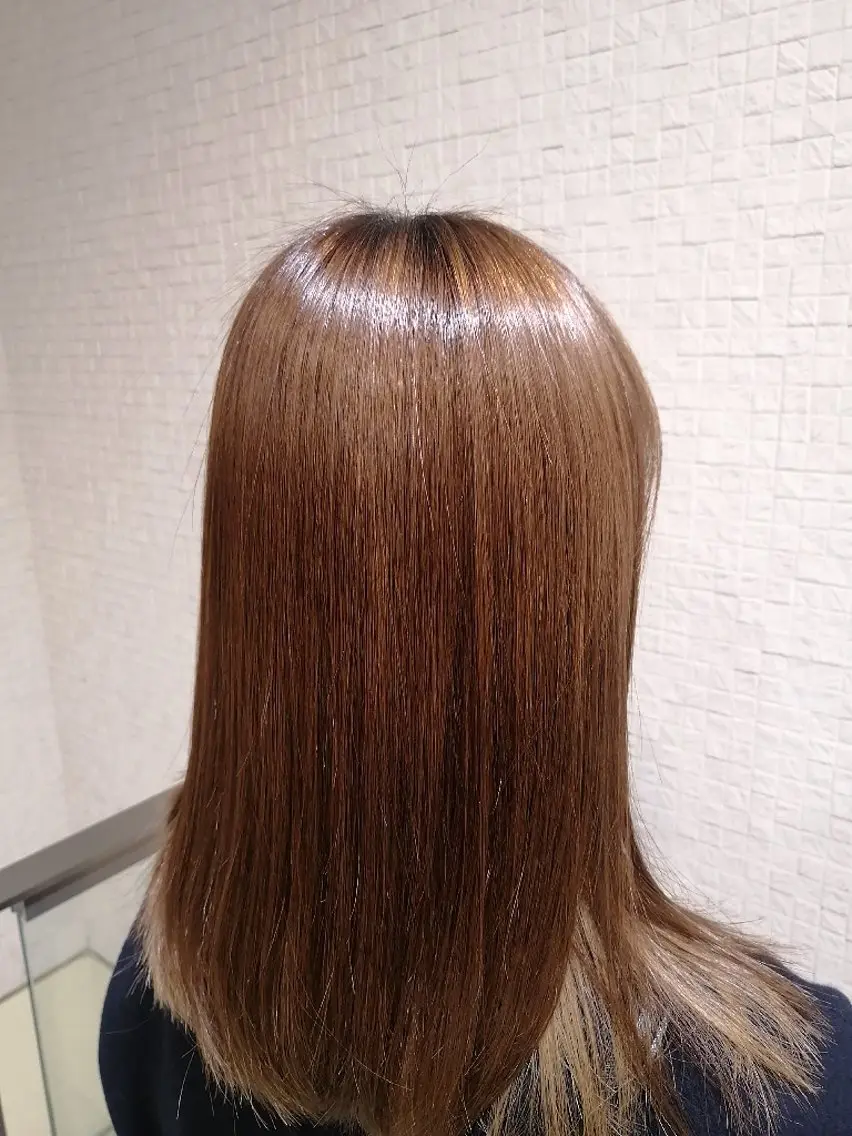 セミロング カット 縮毛矯正 トリートメント 鈴木 さやかのヘアスタイル