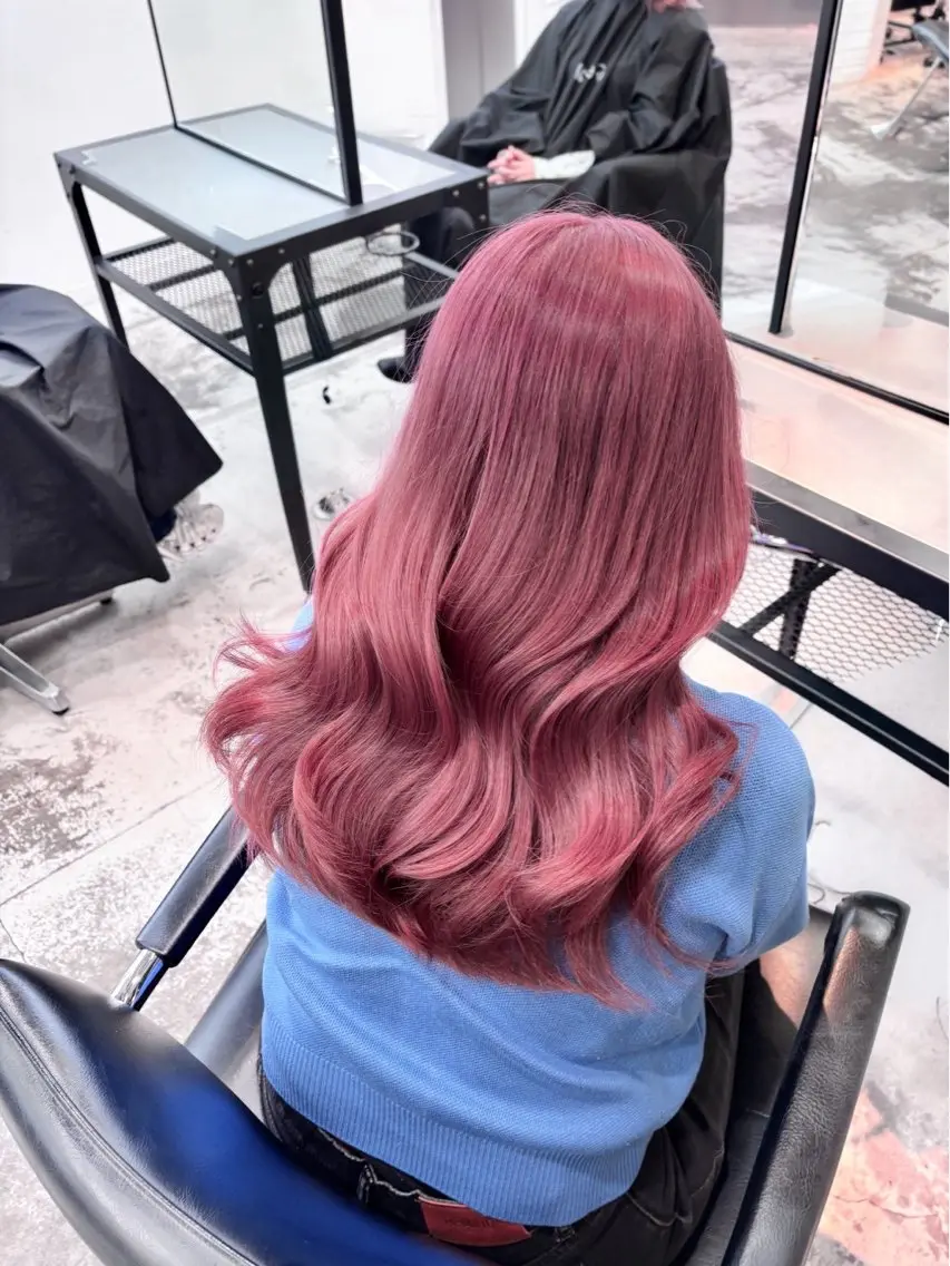 カラー ブリーチ 透明感カラー ネイビーカラー オレンジ ピンクカラー ヘアカラー トリートメント 🍒似合わせ×ハイト ーン/ユリナ🍒のヘアスタイル