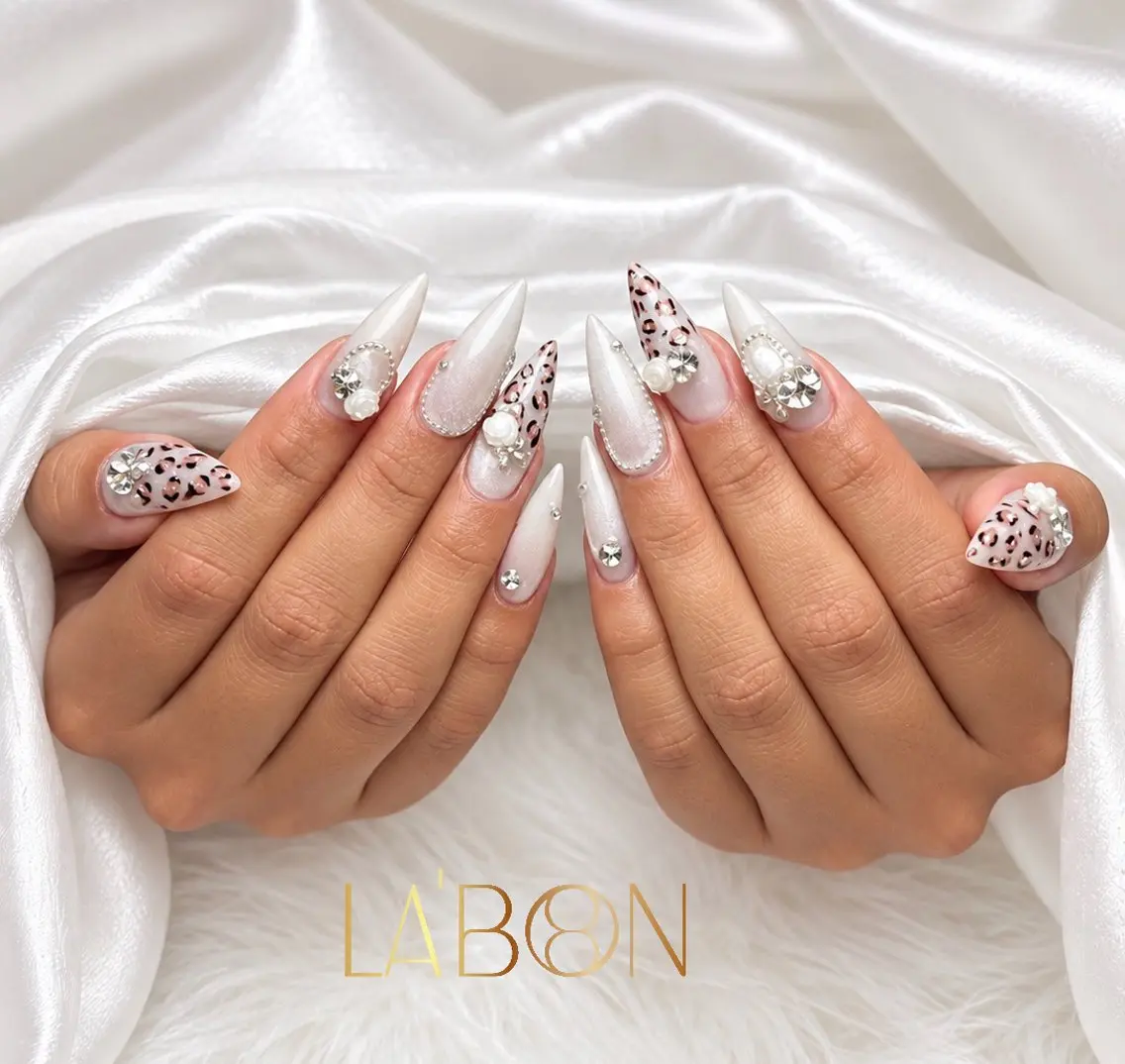 ネイル アートネイル ジェルネイル キラキラネイル 韓国ネイル ロングネイル Labon Nails Artのネイルデザイン