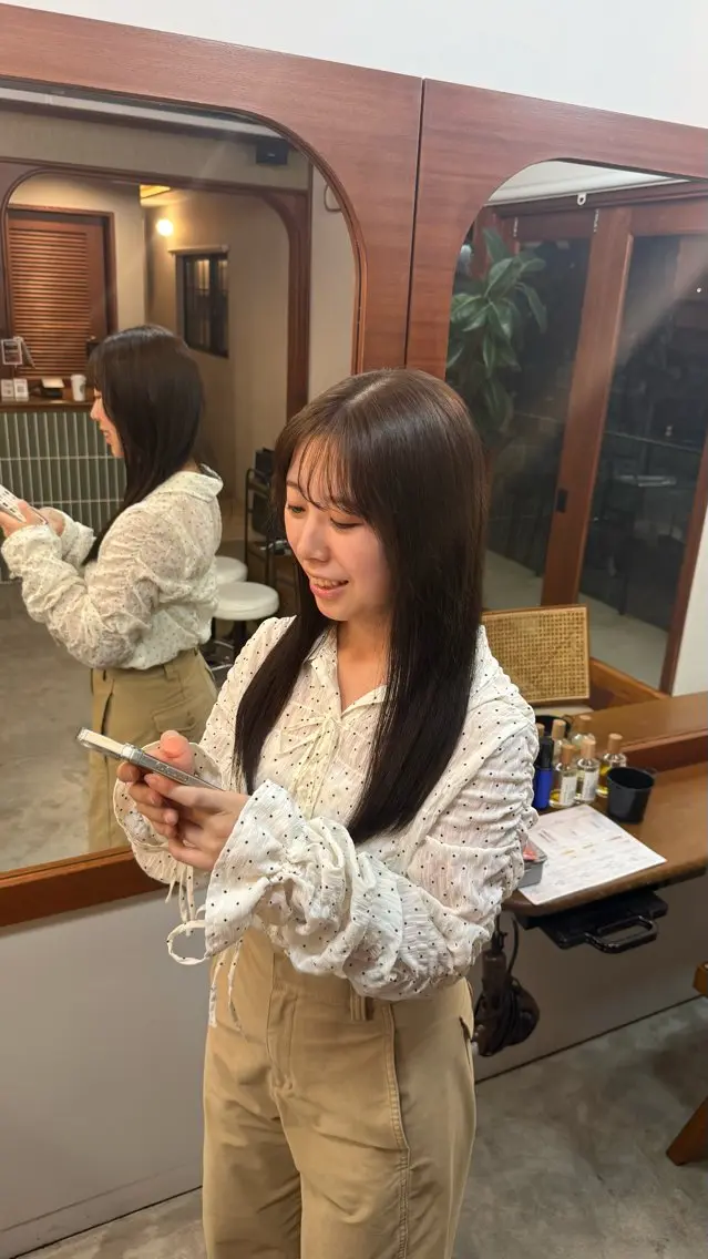 カラー DEPT 西川もかのヘアスタイル