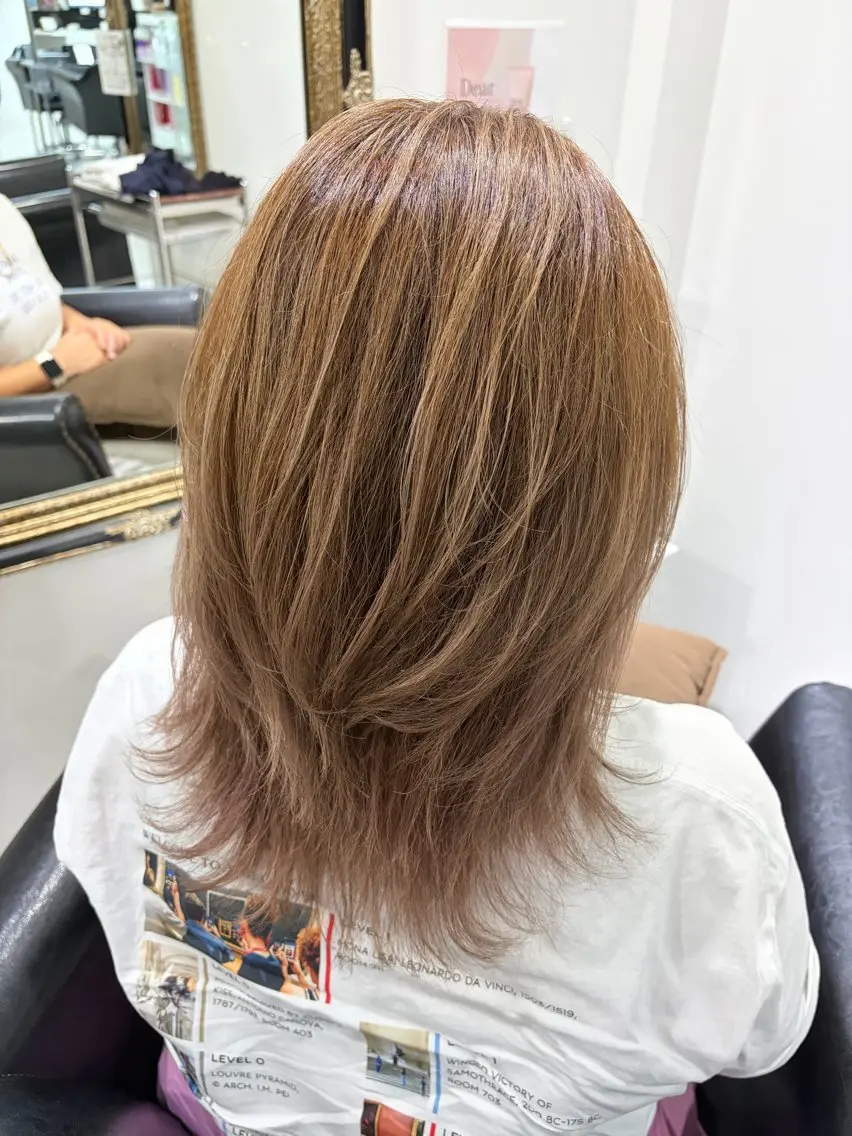 ミディアム ヘアカラー 田中 沙織のヘアスタイル