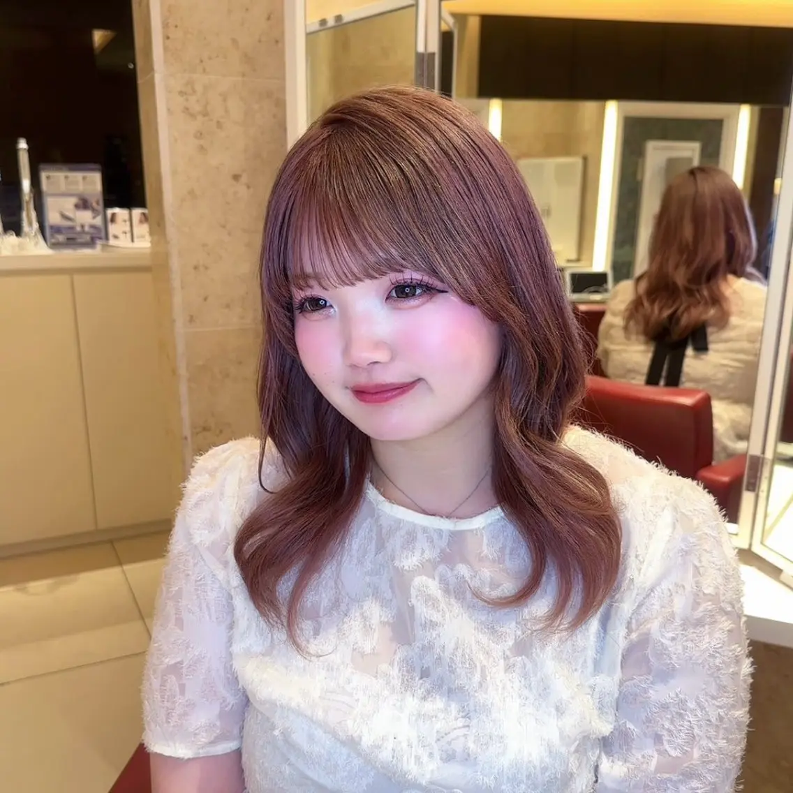 ミディアム カラー 中村 彩菜のヘアスタイル