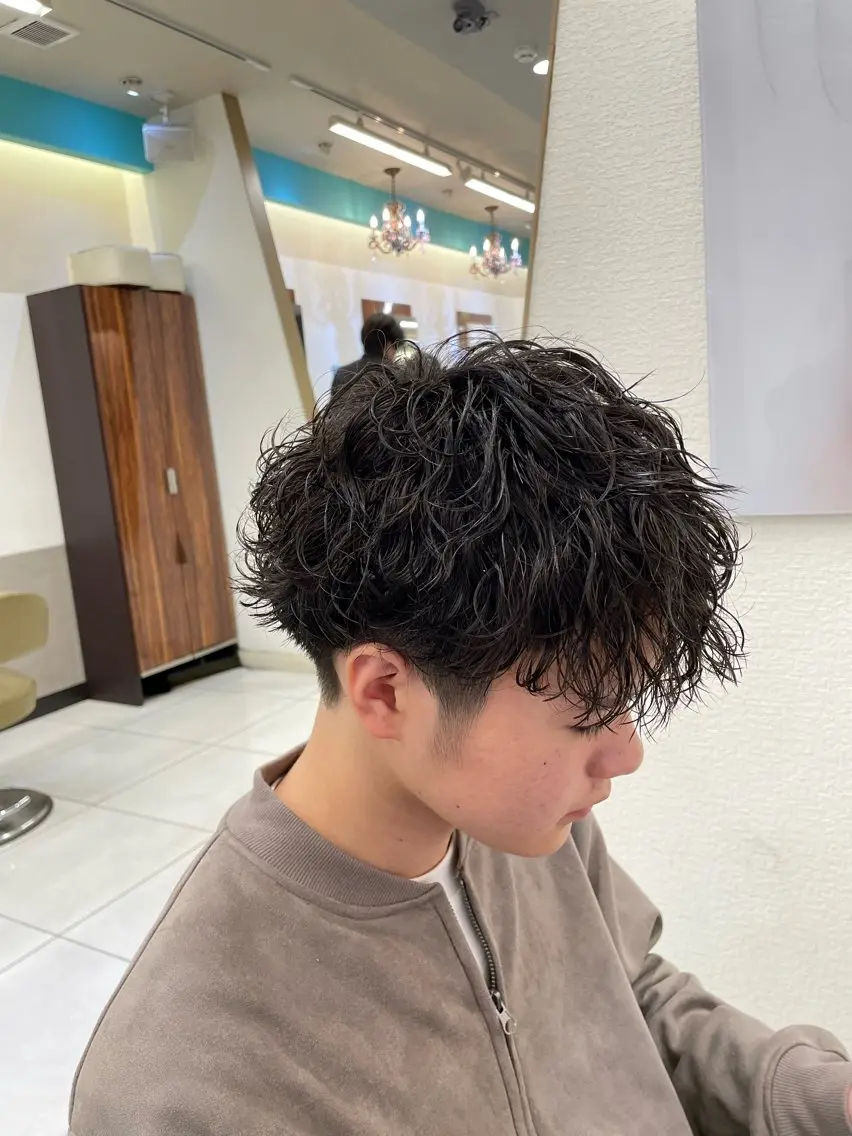 パーマ メンズ カット パーマ トリートメント 伊藤 隆星のヘアスタイル
