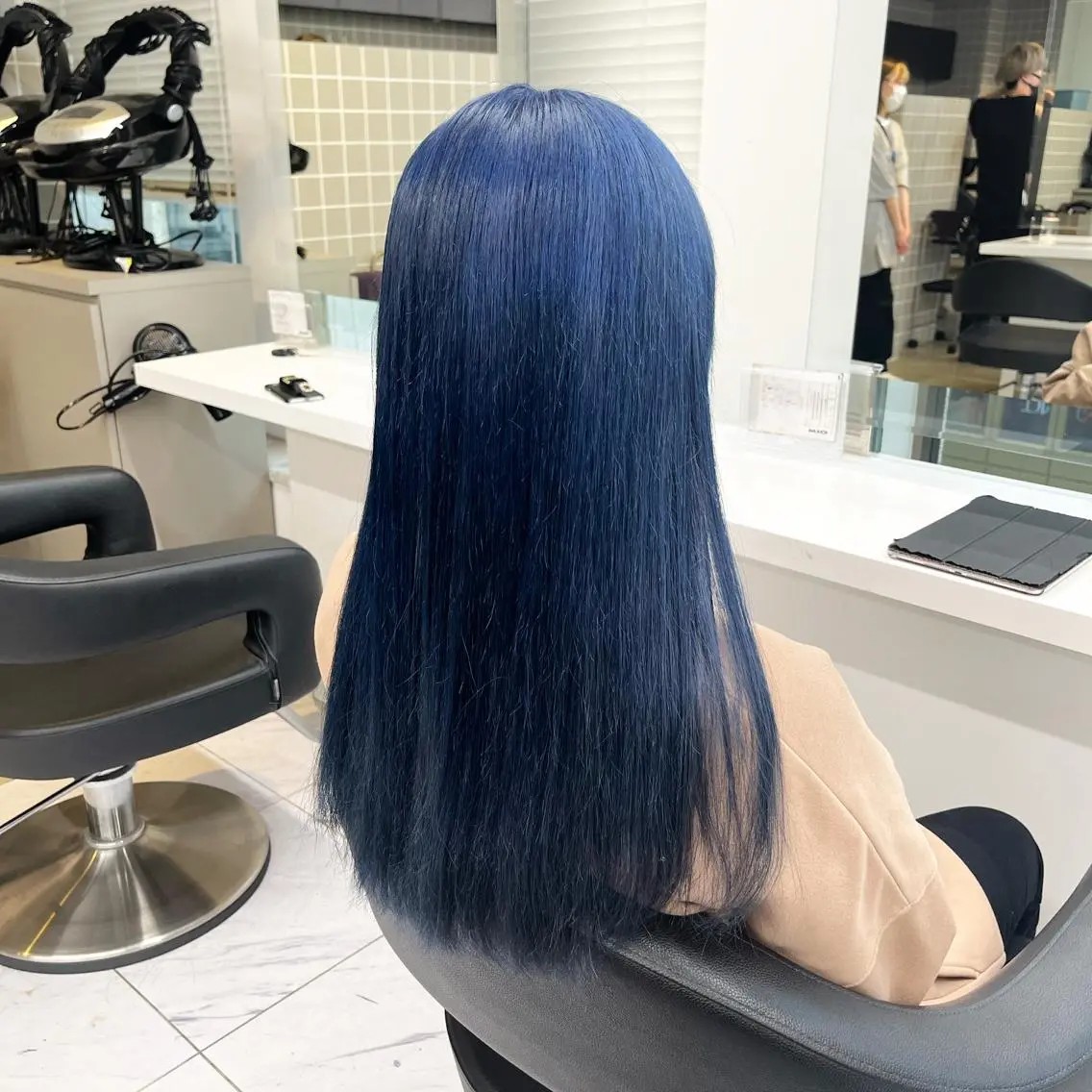 ロング ヘアカラー トリートメント ヘッドスパ ヘアセット 寒色/ベージュヘア ブリーチありMiOのヘアスタイル