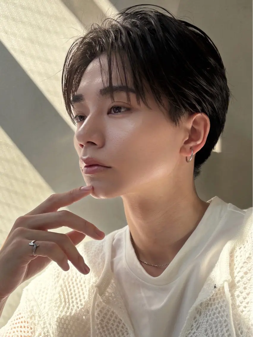 ショート カラー パーマ ヘアアレンジ メンズ センターパート メンズ韓国風 マッシュ メンズパーマ メンズショート カット 縮毛矯正 トリートメント 大宮/曲がる縮毛矯正 /毛流れ特化/NAOのヘアスタイル