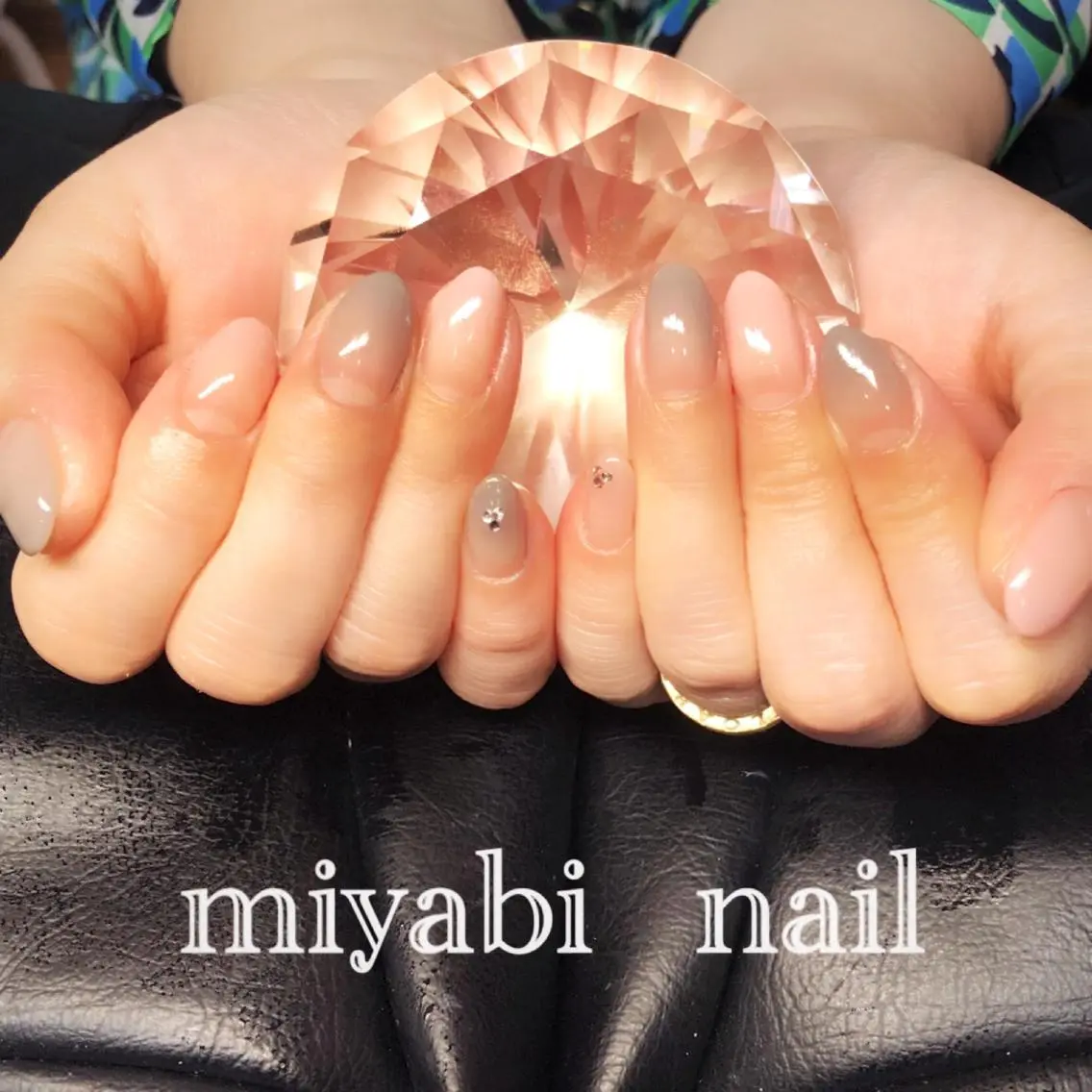 ネイル ジェルネイル グラデーション ピンク ショートネイル シルバー ハンドネイル miyabi nail 桂川駅近くのネイルデザイン
