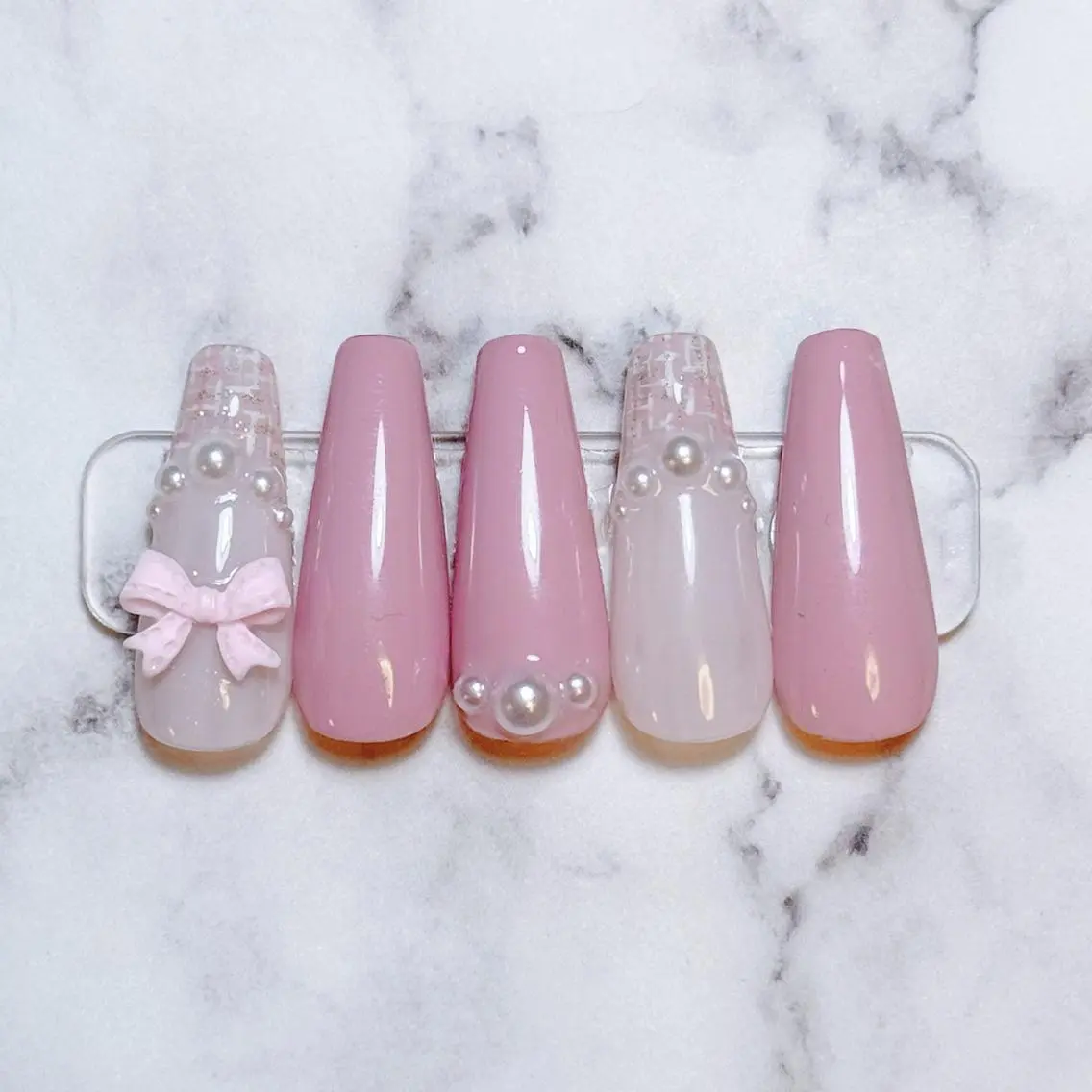 ネイル 🍭Yun nail hyejin🌸のネイルデザイン
