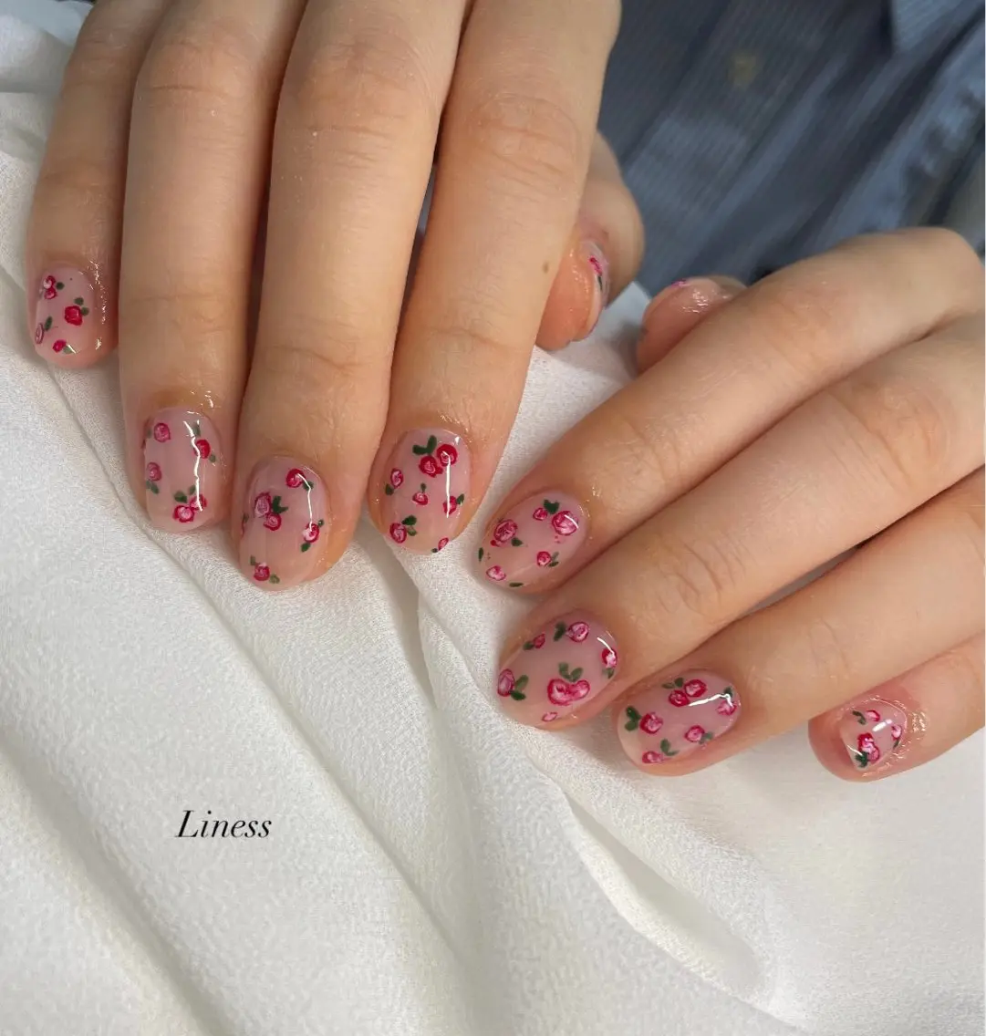 ネイル 持ち込み nailsalon Linessのネイルデザイン
